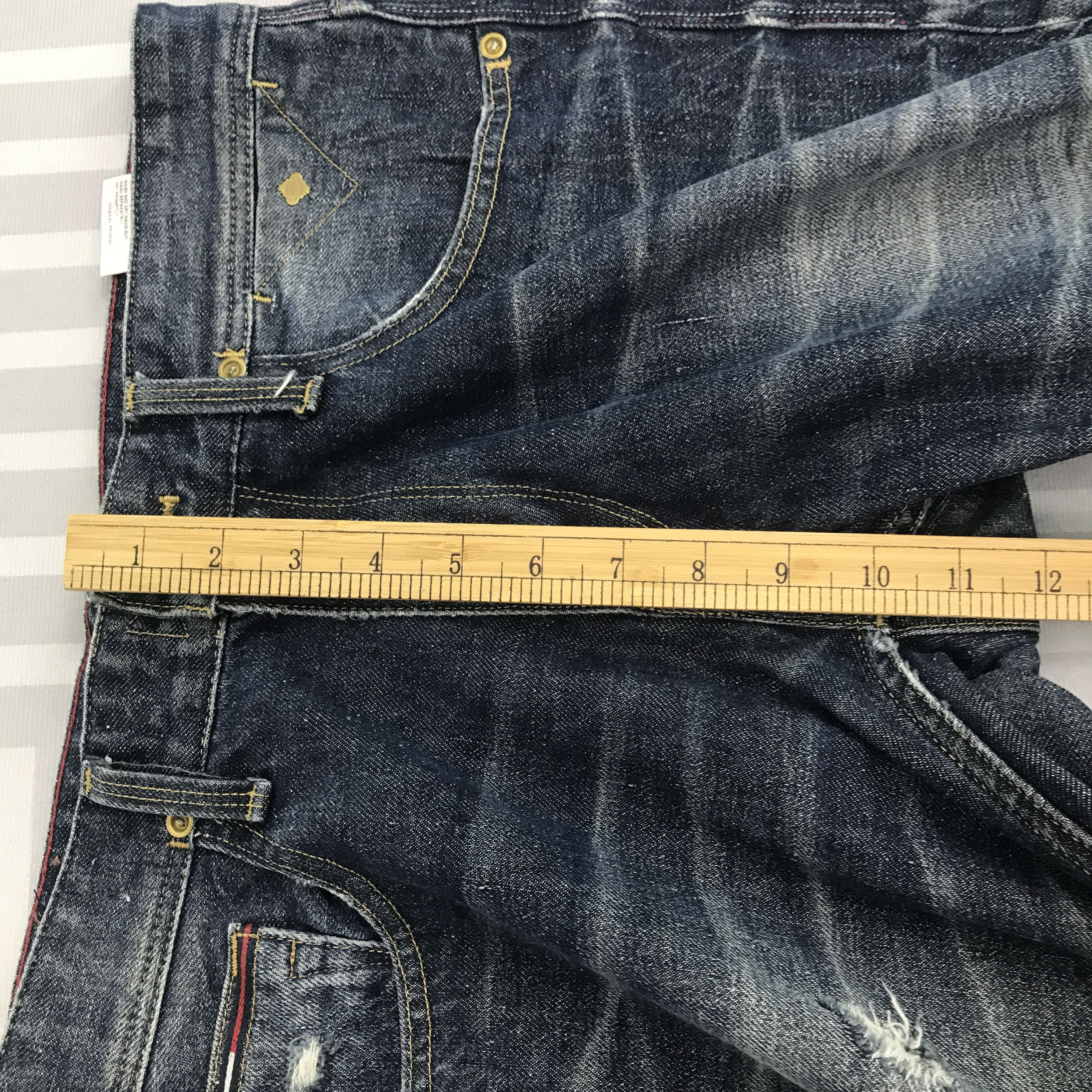 Tommy Hilfiger × Vintage Vintage Hilfiger Distressed Denim Size US 32 / EU 48 - 8 Thumbnail