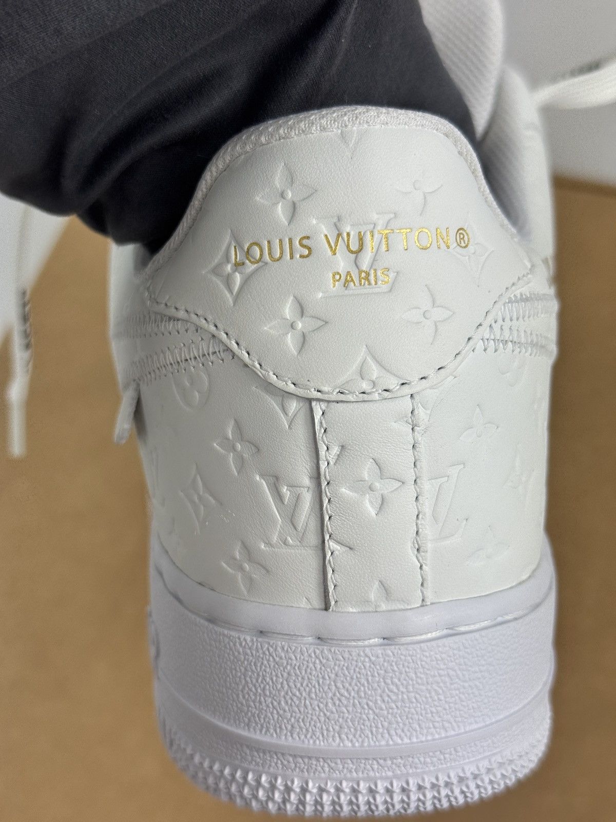 Louis Vuitton VIRGIL ABLOH LOUIS VUITTON X AIR FORCE 1 SNEAKERS Size US 8.5 / EU 41-42 - 13 Thumbnail