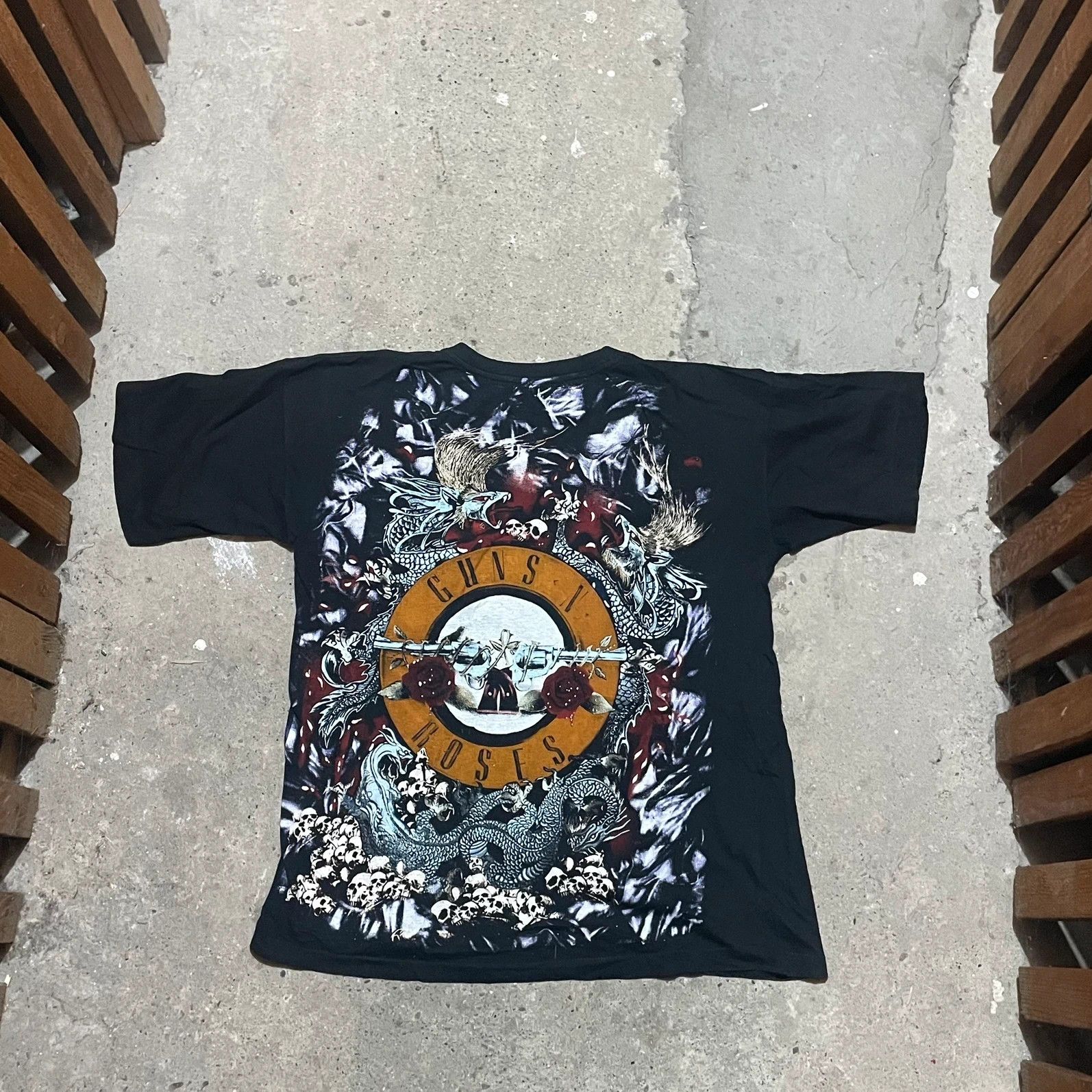 Vintage Gun n roses 90s overprinted t-shirt empire Size US L / EU 52-54 / 3 - 5 Thumbnail
