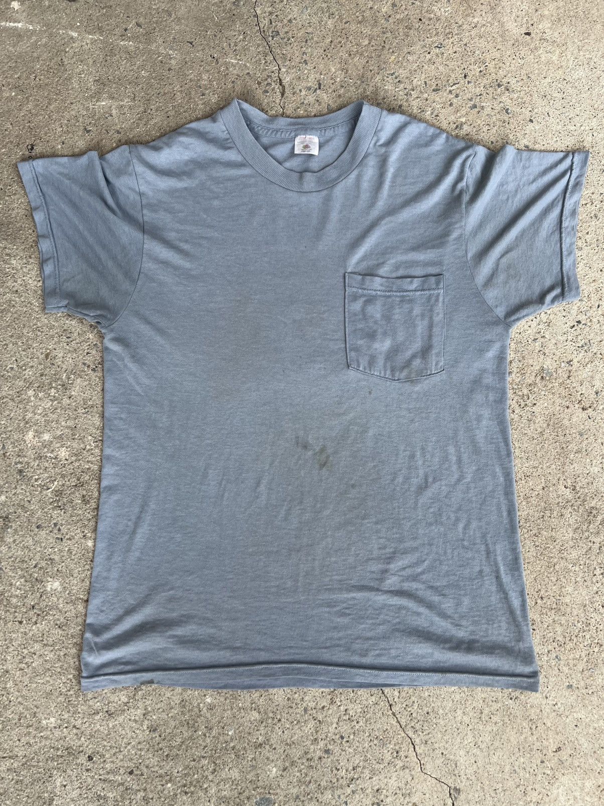 Vintage PAPER THIN Thrashed 70s Fruit of the Room Distressed Size US M / EU 48-50 / 2 - 1 Thumbnail