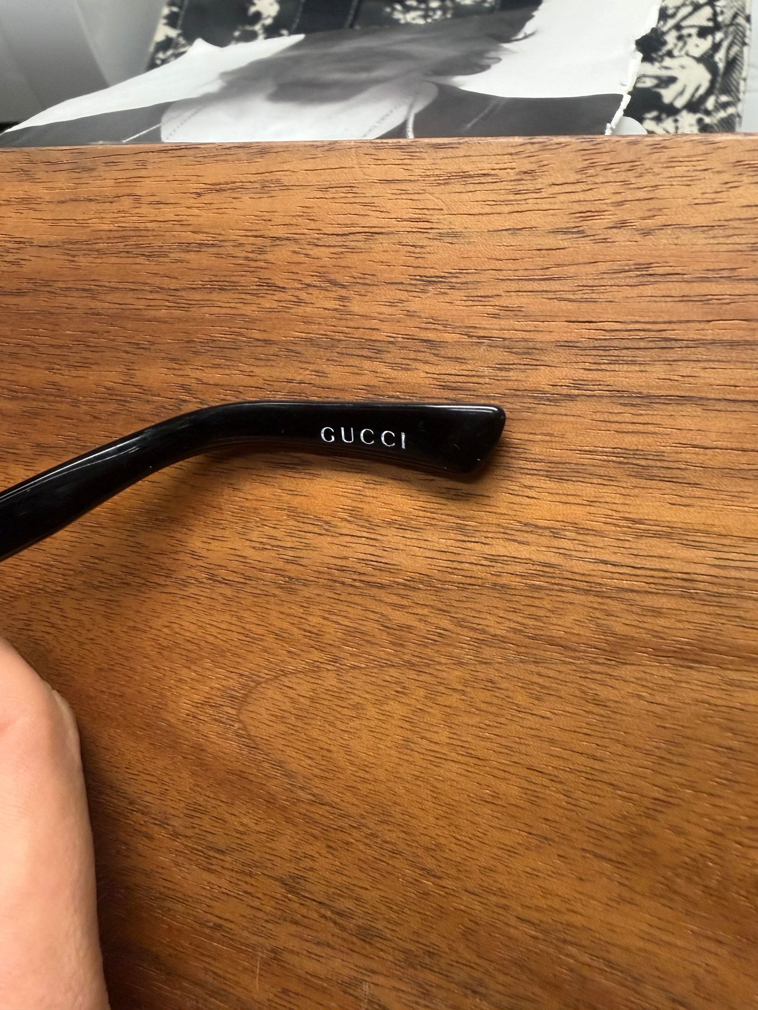 Gucci 2000s Gucci Black ‘Horsebit Belt’ Oval Shape Sunglasses Size ONE SIZE - 4 Thumbnail