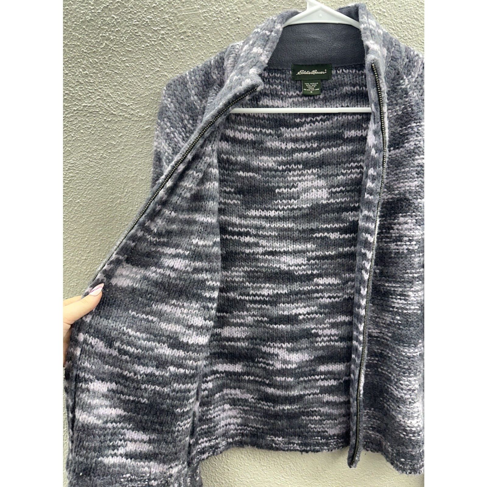 Eddie Bauer Eddie Bauer Womens Sweater Purple Wool Blend Long Sleeve Zip Up Mock Neck Cardigan Small Knit Style: Regular Size S / US 4 / IT 40 - 5 Thumbnail