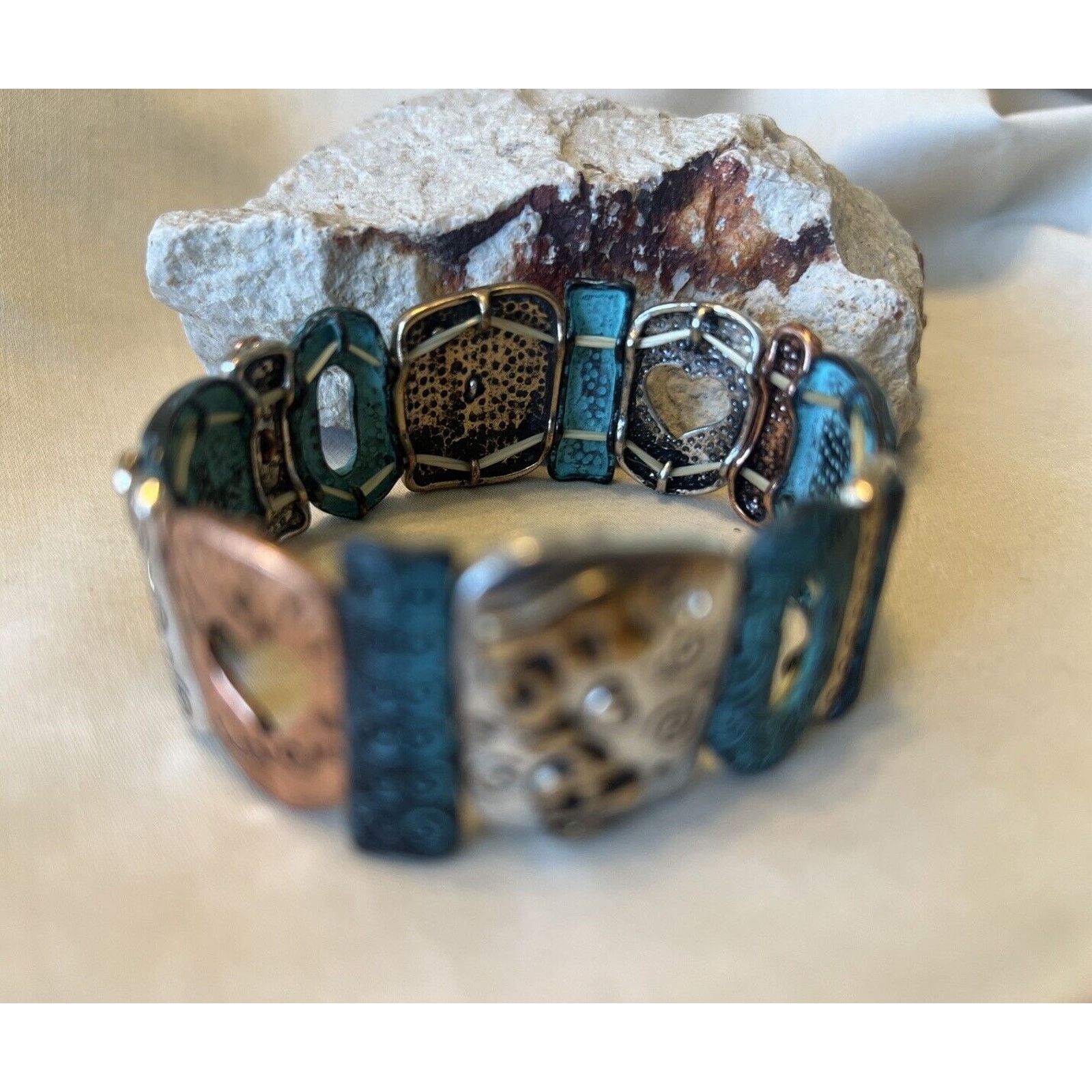 Other Women’s Stretchy Unique Wisdom Owl Copper & Teal Bracelet Size ONE SIZE - 2 Thumbnail