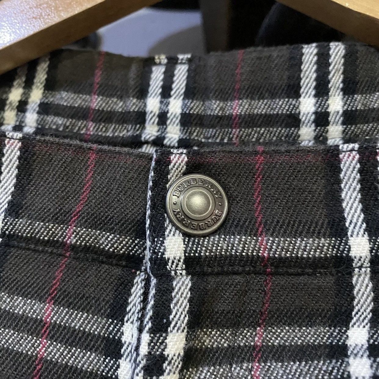 Burberry × Vintage Vintage Burberry London Nova Check Stretchable Pants Size US 28 / EU 44 - 7 Thumbnail