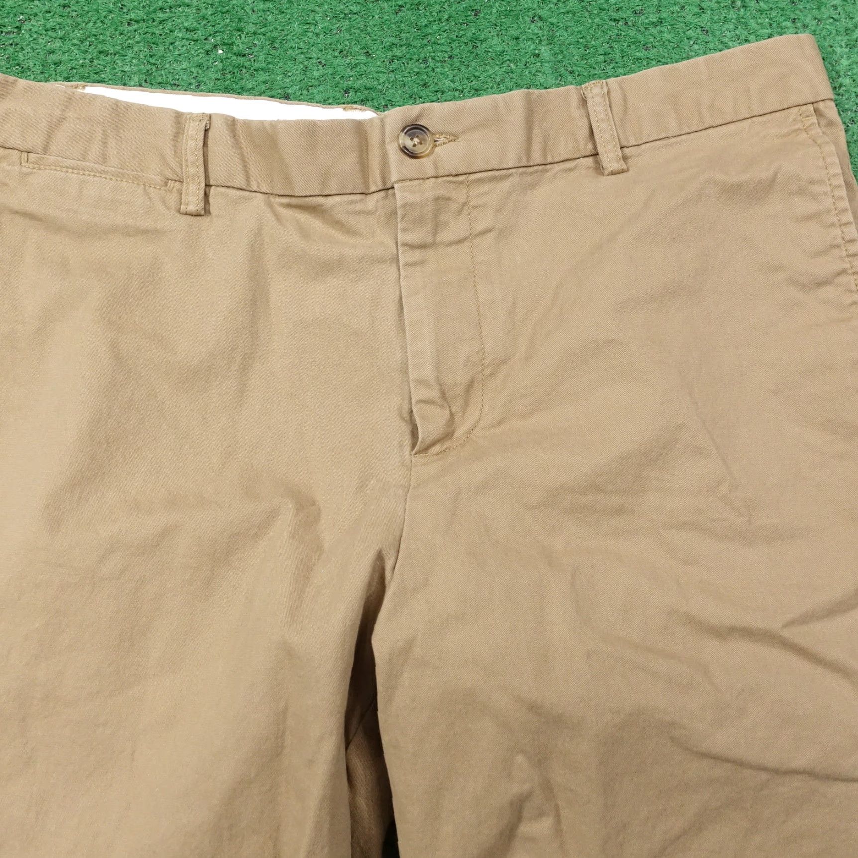 Old Navy OLD NAVY Chino Shorts Mens Slim Fit Beige Cotton Size 38 Casual Size US 38 / EU 54 - 2 Thumbnail