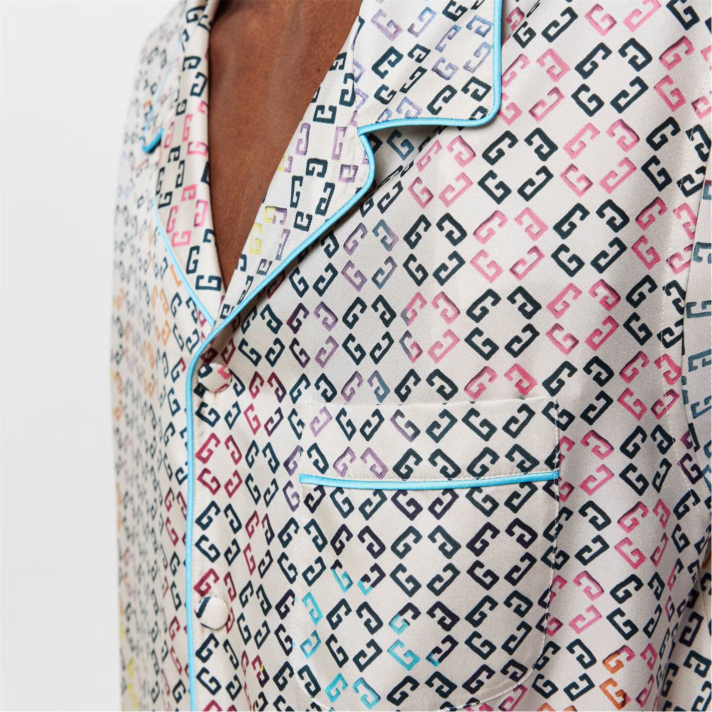 Givenchy o1g2r1mq0426 Mono Silk Short-Sleeve Patterned Shirt Size US M / EU 48-50 / 2 - 5 Thumbnail