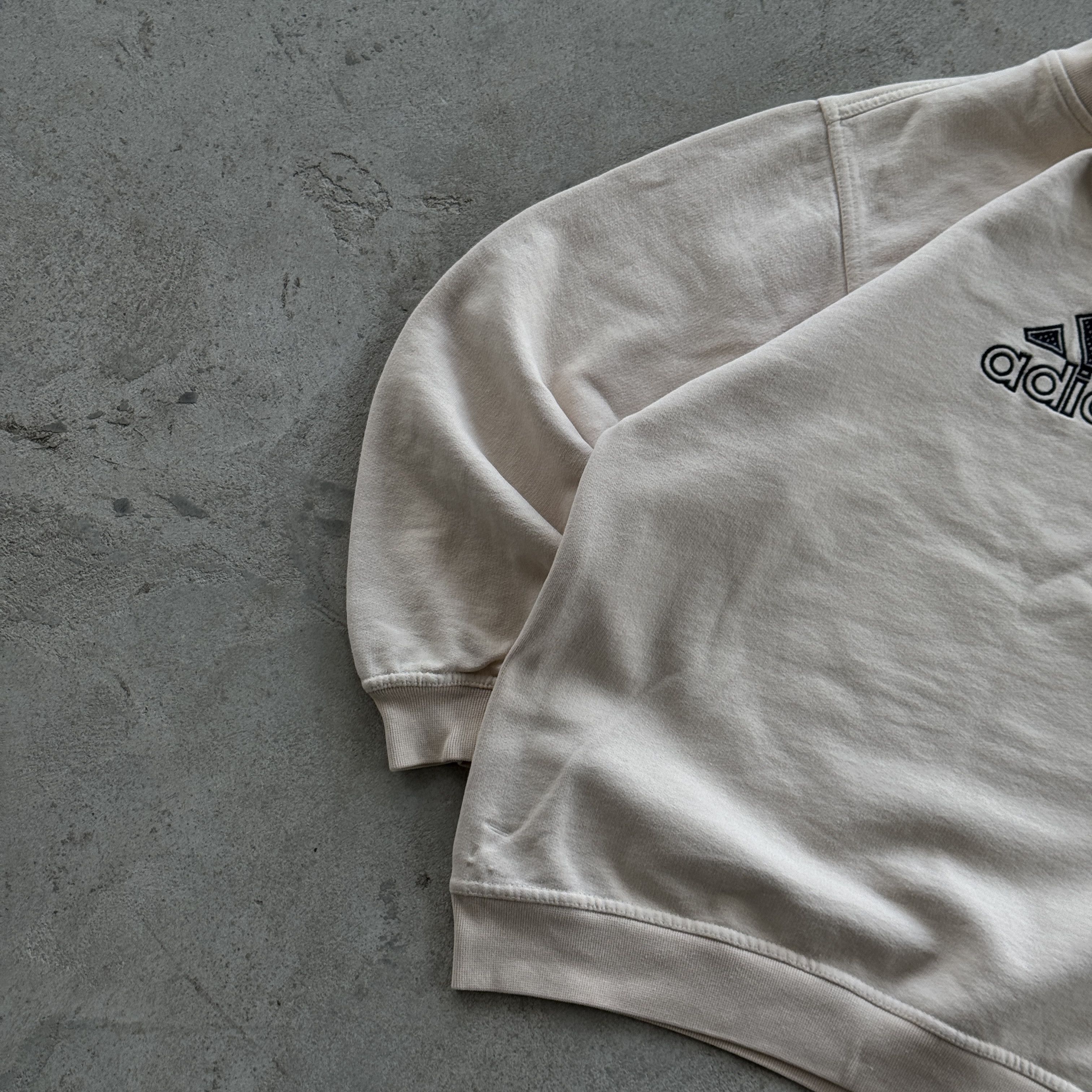 Adidas Vintage Adidas Center Logo Sweatshirt Beige Cream Pullover Size US XL / EU 56 / 4 - 3 Thumbnail