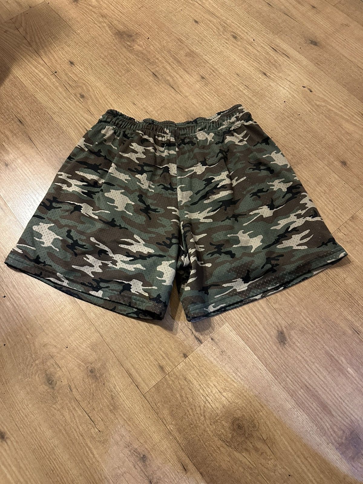 Other Pieces Market Camo Shorts Size US 34 / EU 50 - 2 Thumbnail