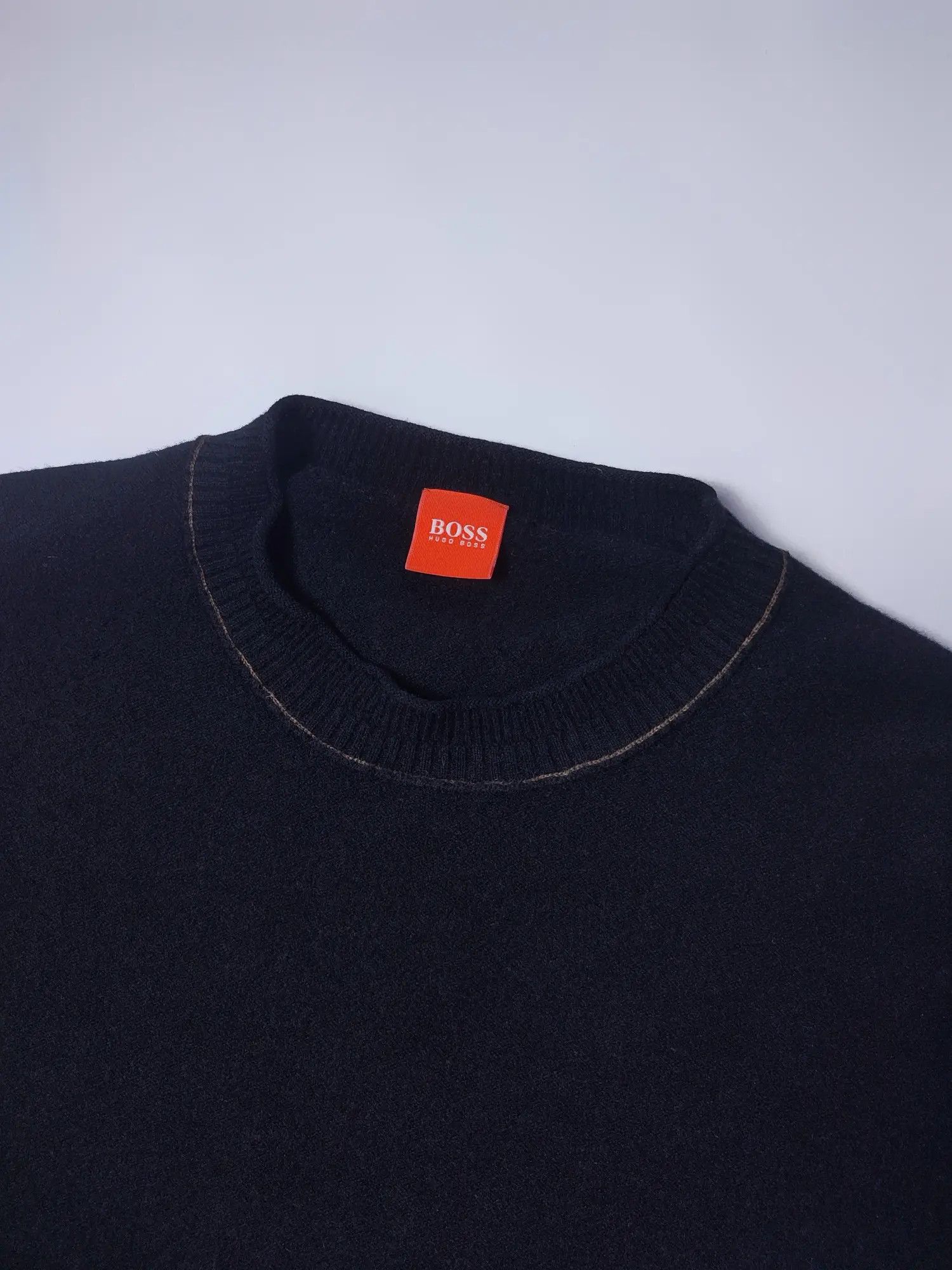 Hugo Boss × Vintage Hugo Boss Vintage Wool Sweater Size US M / EU 48-50 / 2 - 1 Thumbnail
