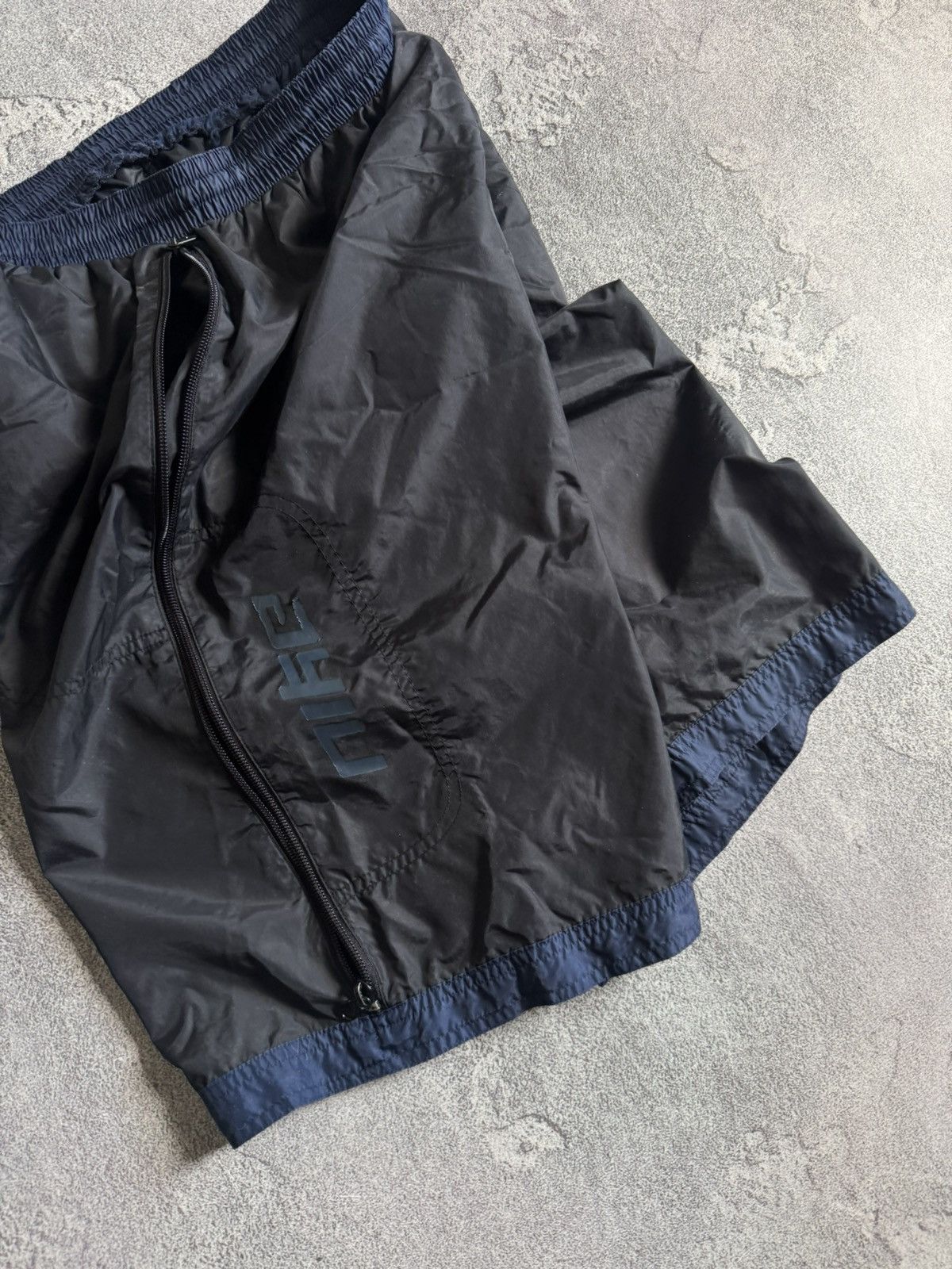 Nike × Vintage Nike M/size vintage nylon 90s retro shorts 🩳 Size US 34 / EU 50 - 18 Thumbnail