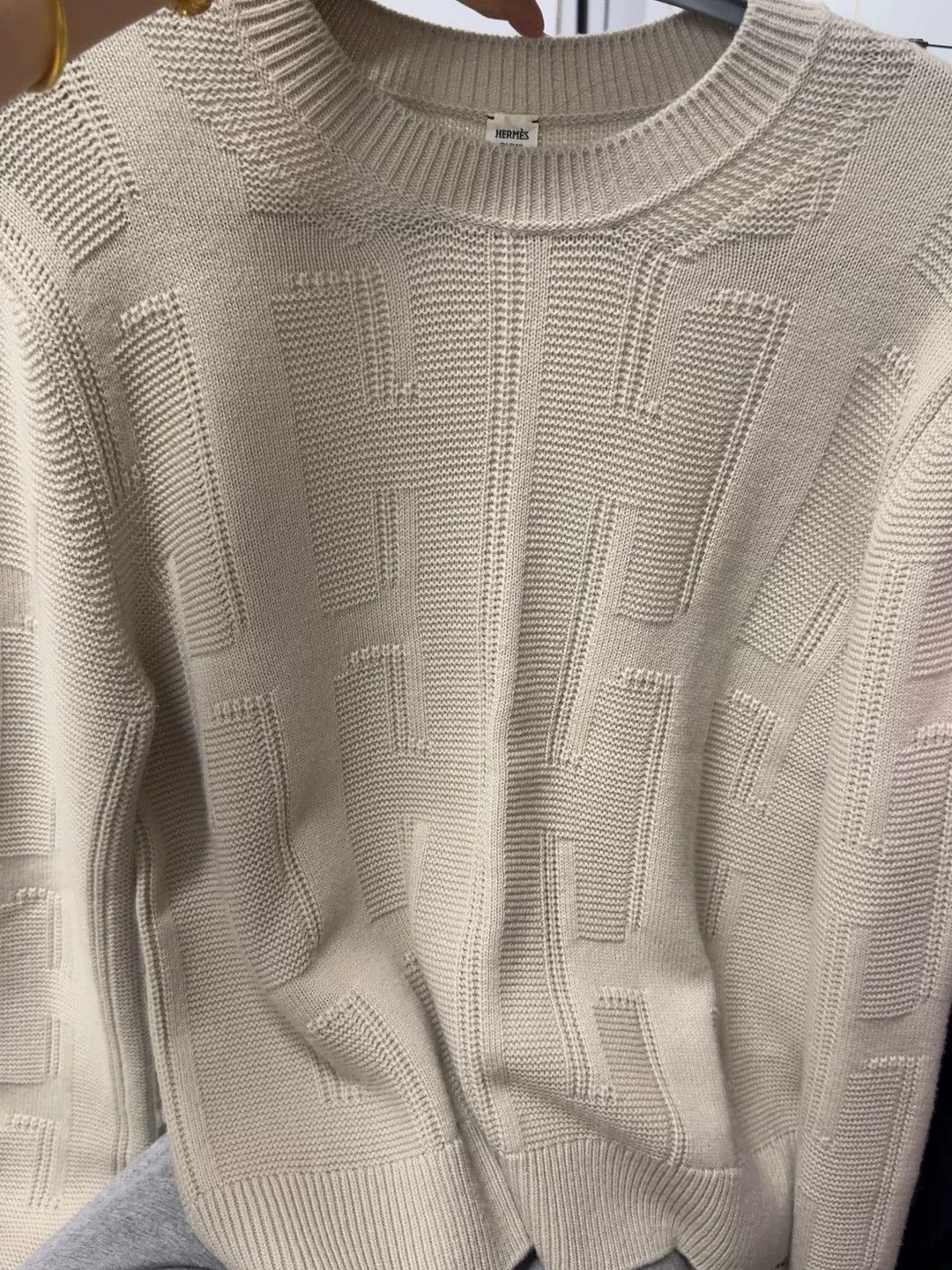 Hermes Hermes Beige Knit Sweater Size US S / EU 44-46 / 1 - 1 Thumbnail