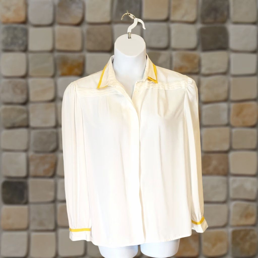 Vintage VINTAGE Haberdashery Collection Blouse White Gold Trim Long Sleeve Collared Casual Party Cocktail Polyester Plus Size 16W Womens Size XXL / US 16-18 / IT 52-54 - 1 Thumbnail