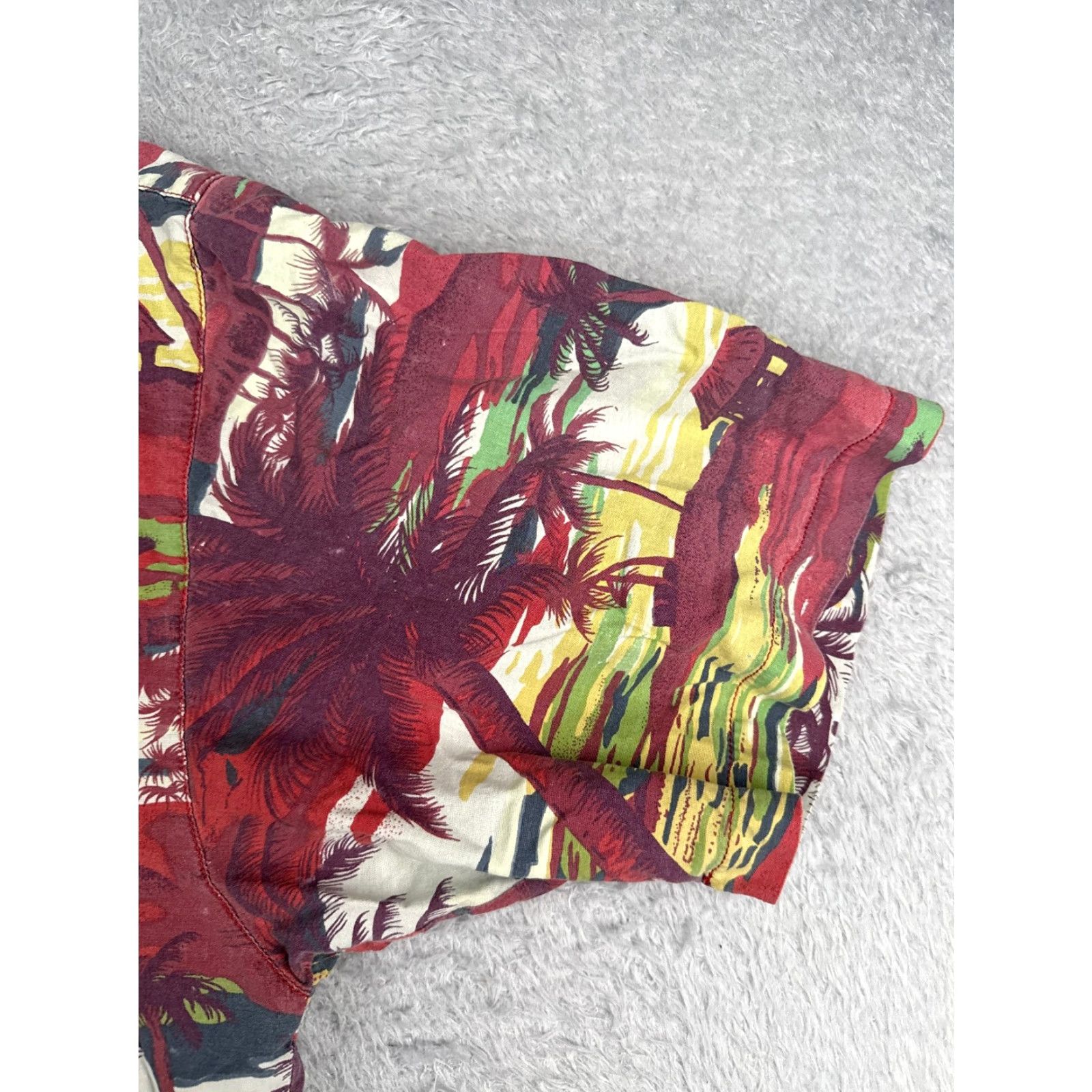 Tommy Bahama Tommy Bahama Shirt Men L Red Palm Hut Button Rayon Blend Short Sleeve Size US L / EU 52-54 / 3 - 2 Thumbnail