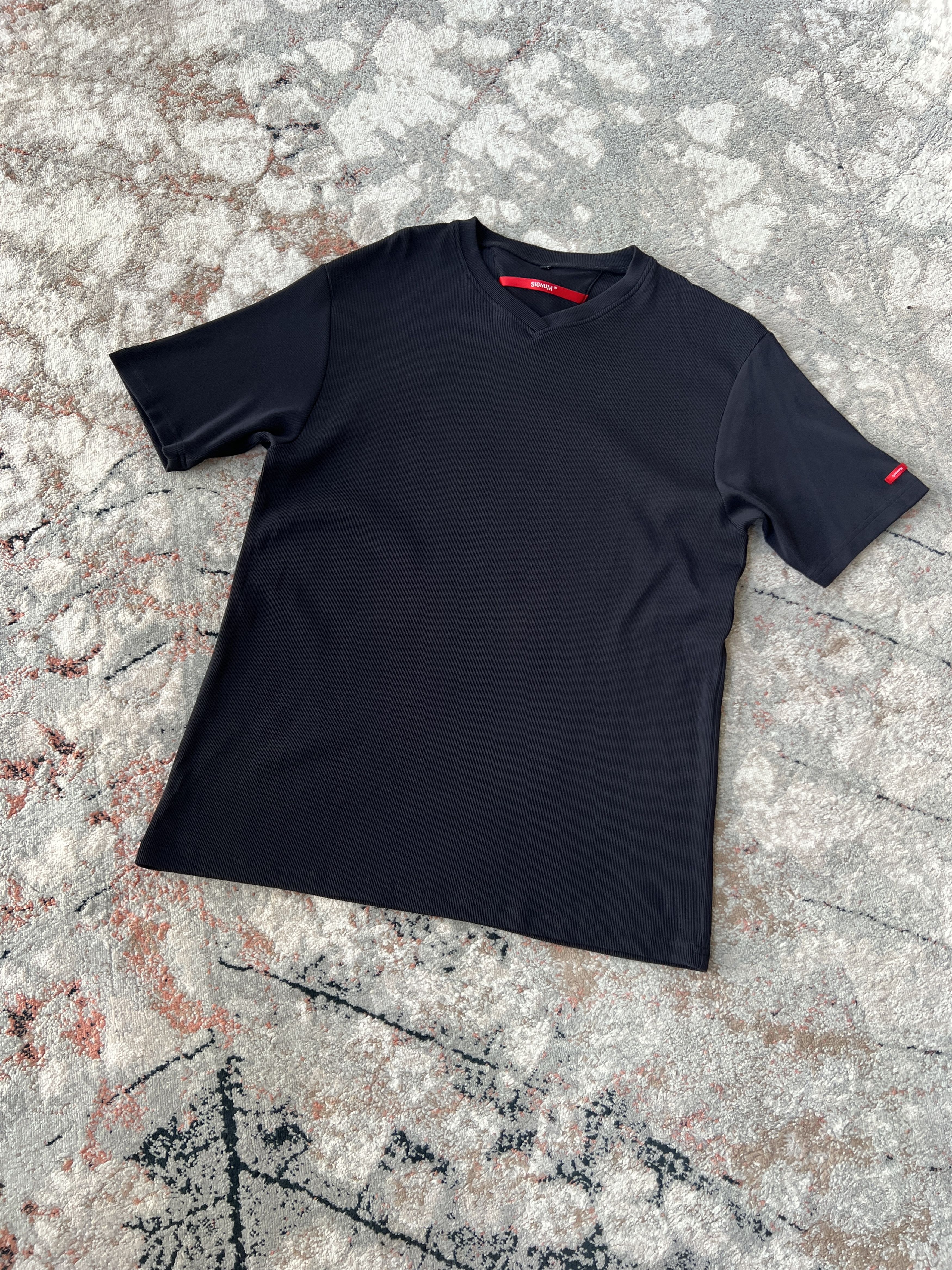 Japanese Brand Signum Tee Size US XL / EU 56 / 4 - 1 Thumbnail
