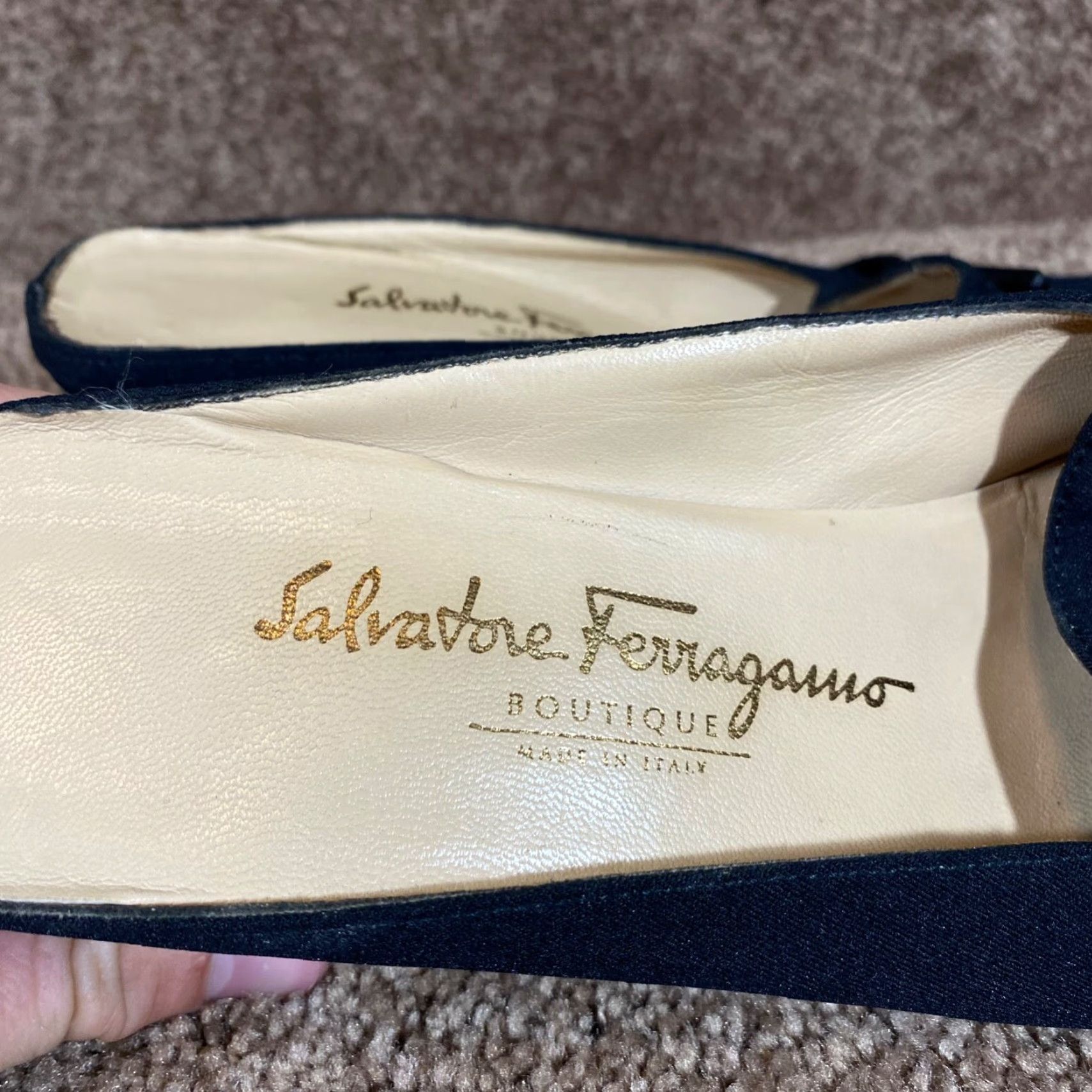 Salvatore Ferragamo Salvatore Ferragamo Heels Womens 9 B Black Buckle Block Lightweight Comfort 2.5" Pump Womens Shoes US 9.5 Nubuck Size US 10 / IT 40 - 3 Thumbnail