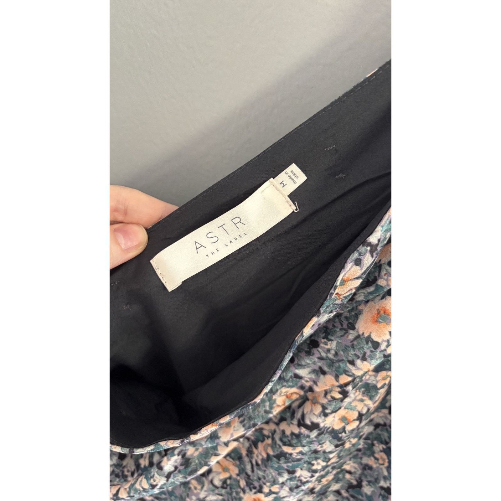 ASTR The Label Astr the label off shoulder dress flower print medium Size M / US 6-8 / IT 42-44 - 2 Thumbnail