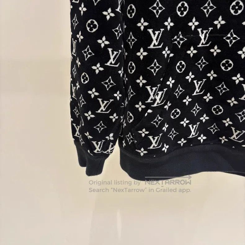 Louis Vuitton Louis Vuitton Monogram full-logo velour hooded sweatshirt Size US S / EU 44-46 / 1 - 5 Thumbnail