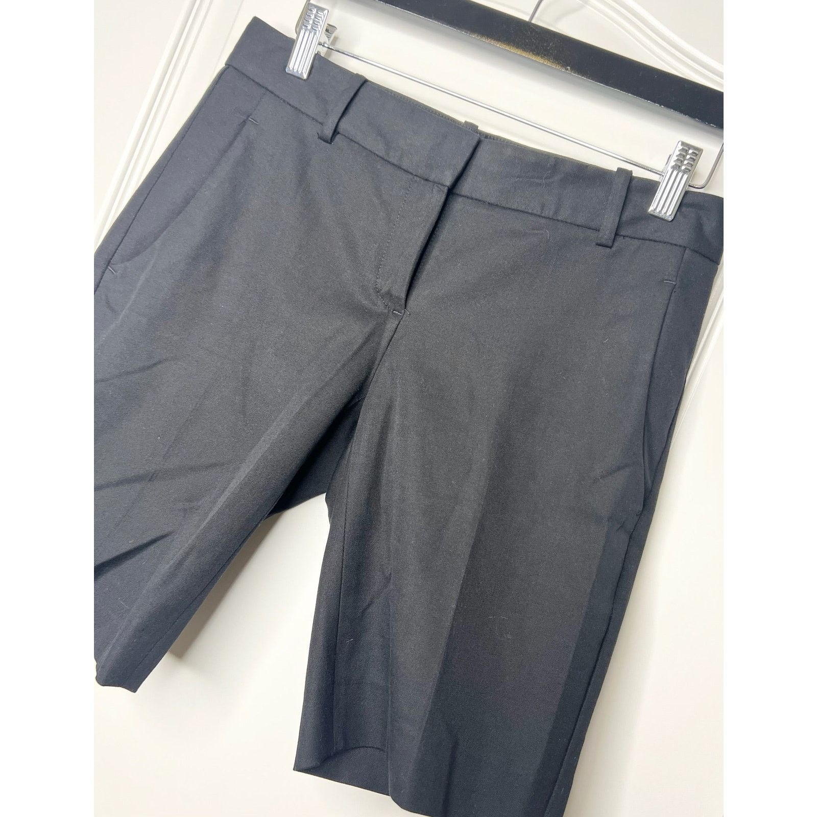 Theory Theory Black Bermuda Short, Size 0 Size 25" / US 0 / IT 36 - 3 Thumbnail