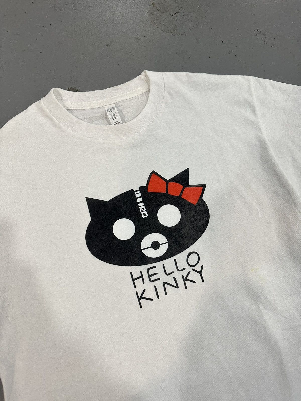 Other Gorillaz 2-D hello kinky shirt Size US L / EU 52-54 / 3 - 4 Thumbnail