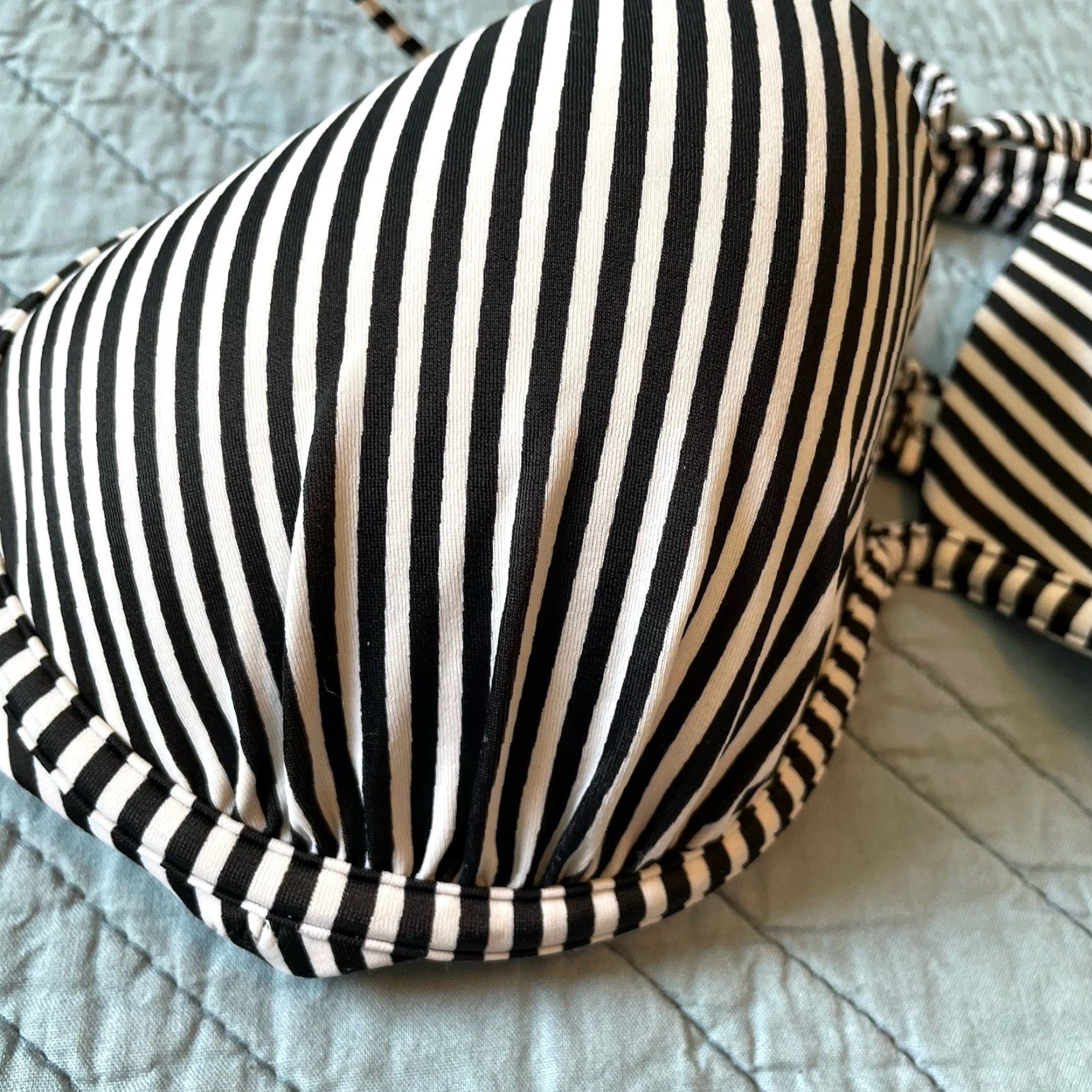 Vintage Shade & Shore Bikini Top 36C Striped Black & White Beach Swim Top Women 36C Spaghetti Strap Padded Size XS / US 0-2 / IT 36-38 - 3 Thumbnail