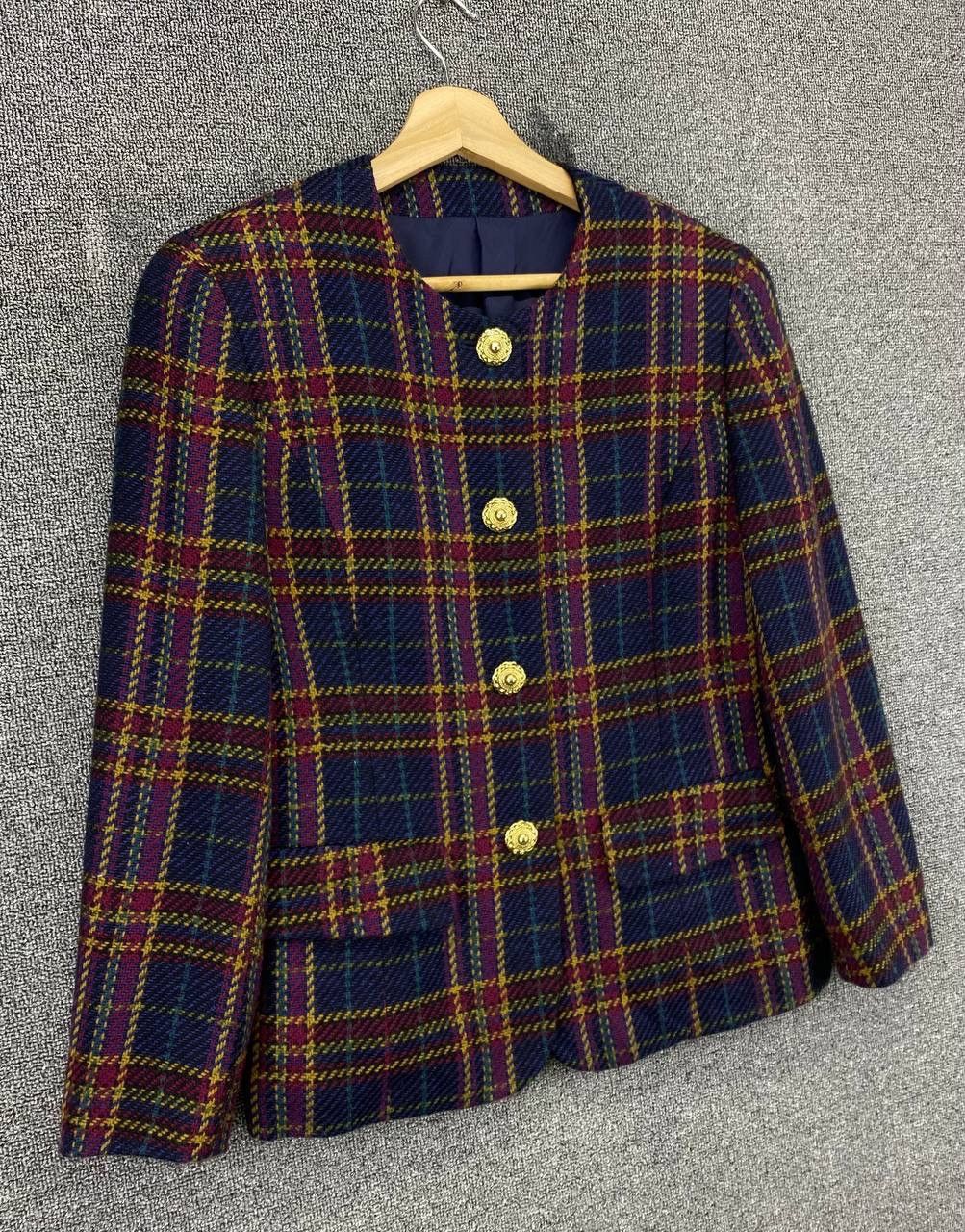 Burberry Vintage Burberry Shadow Plaids Wool Coat Cardigan Jacket Size S / US 4 / IT 40 - 2 Thumbnail
