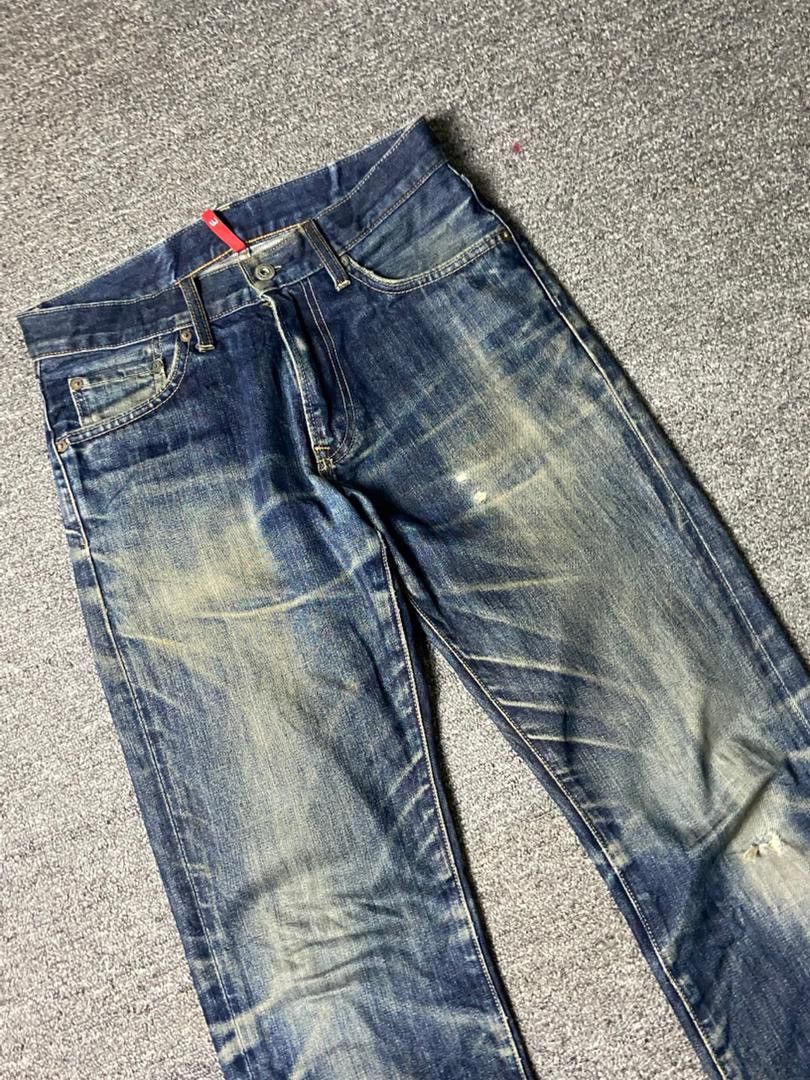 Uniqlo UNIQLO Distressed Denim Jeans (143) Size US 30 / EU 46 - 9 Thumbnail
