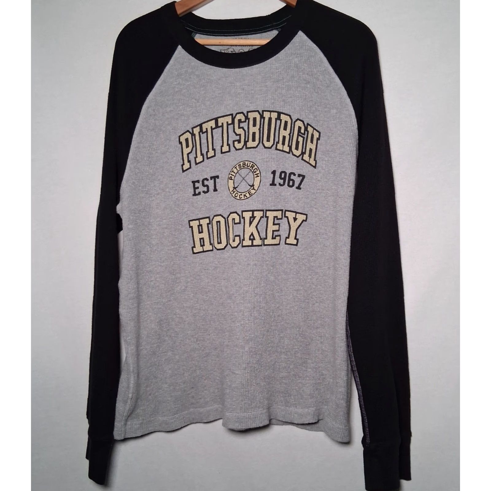 Vintage Pittsburgh Hockey Thermal Shirt Men XL Gray Raglan Long Sleeve Arizona Crew Neck Athletic Sports Activewear Shirt Size US XL / EU 56 / 4 - 3 Thumbnail