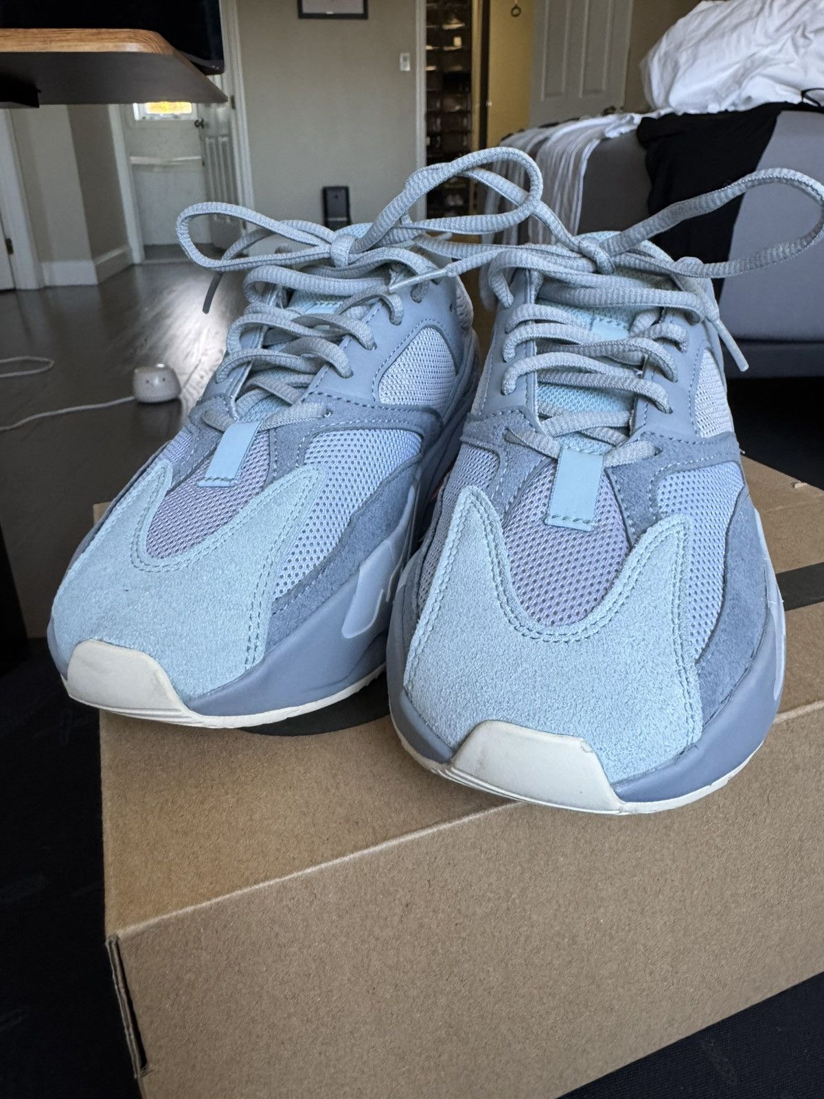 Adidas × Yeezy Adidas Yeezy Boost 700 inertia sz 6Y Size US 6 / EU 39 - 4 Thumbnail