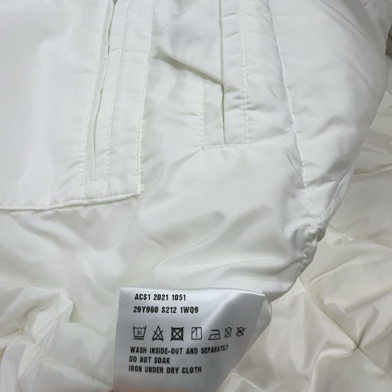 Prada Prada Classic Logo Down Jacket for Women-2506 Size US XS / EU 42 / 0 - 4 Thumbnail