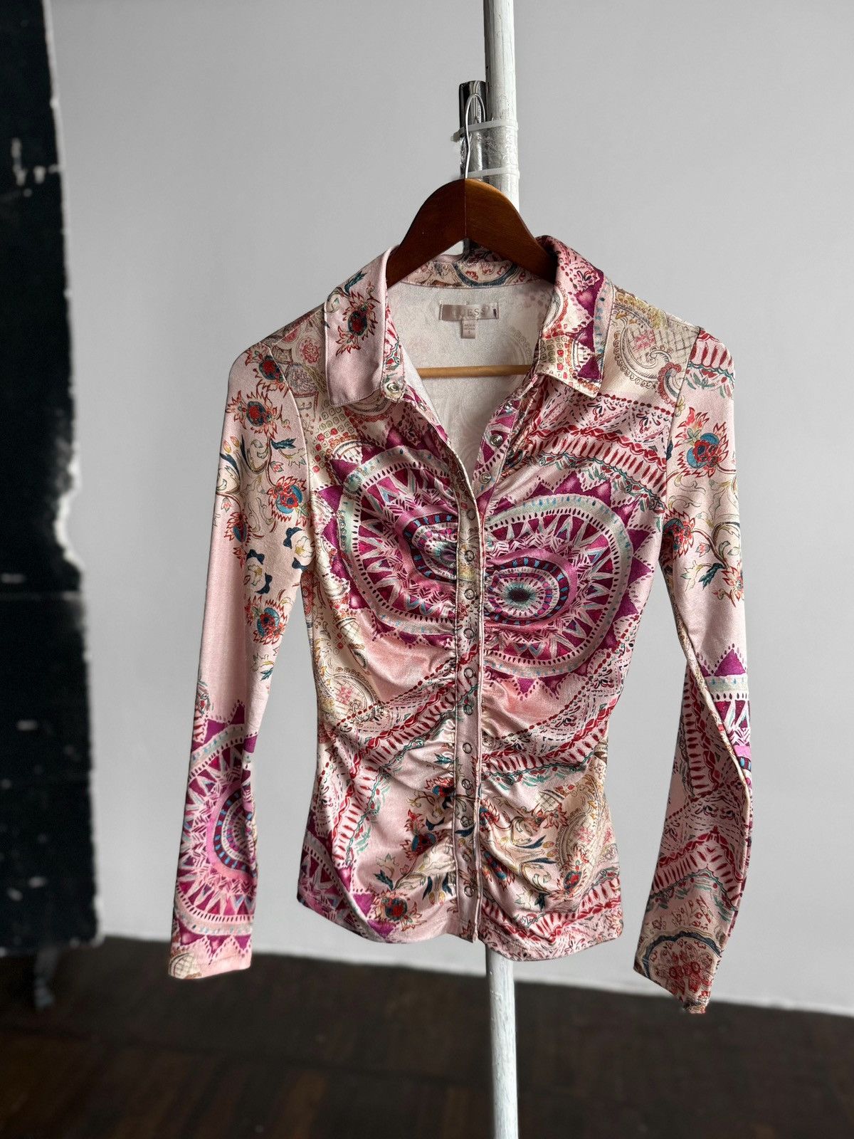 Guess Guess Womens Multicolor Paisley Button Up Blouse Slim Fit Size S / US 4 / IT 40 - 2 Thumbnail