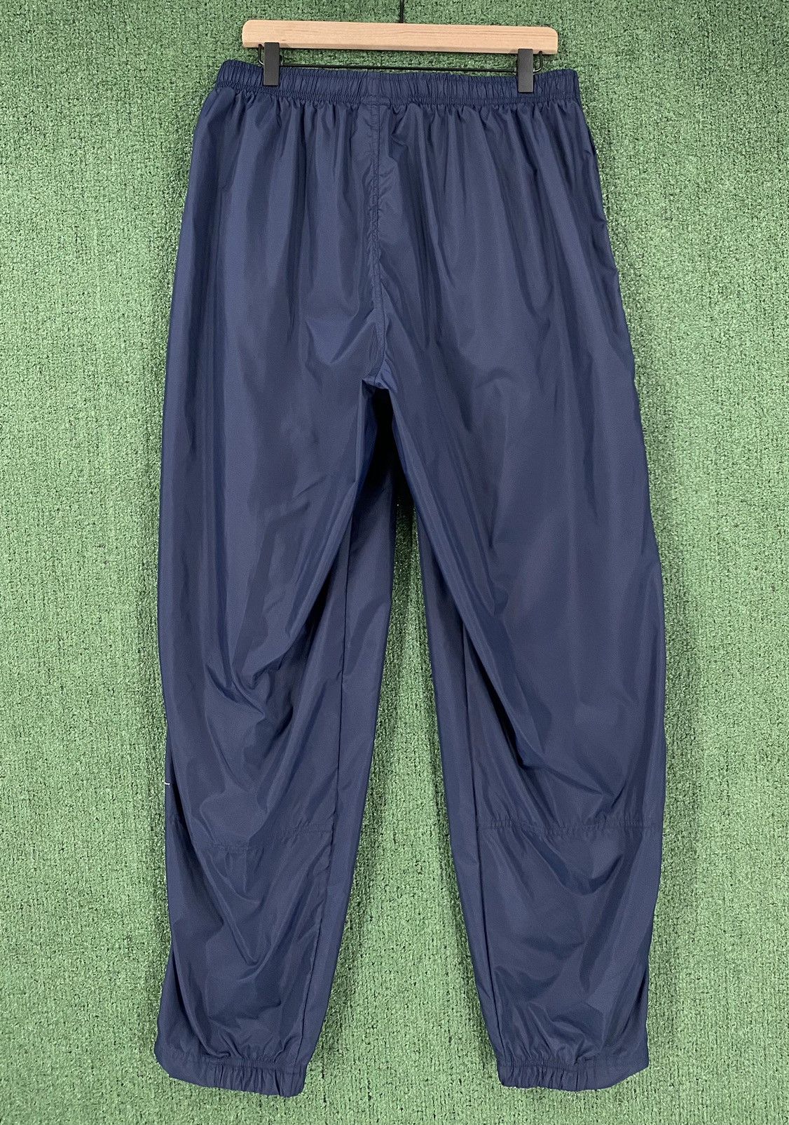 Nike VTG 90s Nike Embroidered Swoosh Windbreaker Pants Mens XL Size US 40 / EU 56 - 7 Thumbnail