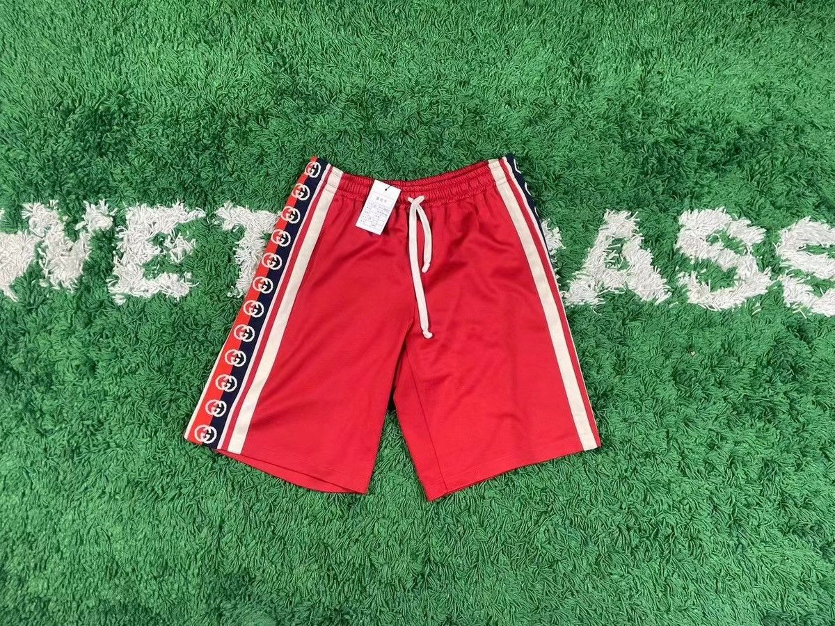 Gucci GUCCI Side Logo Shorts Size US 40 / EU 56 - 1 Thumbnail