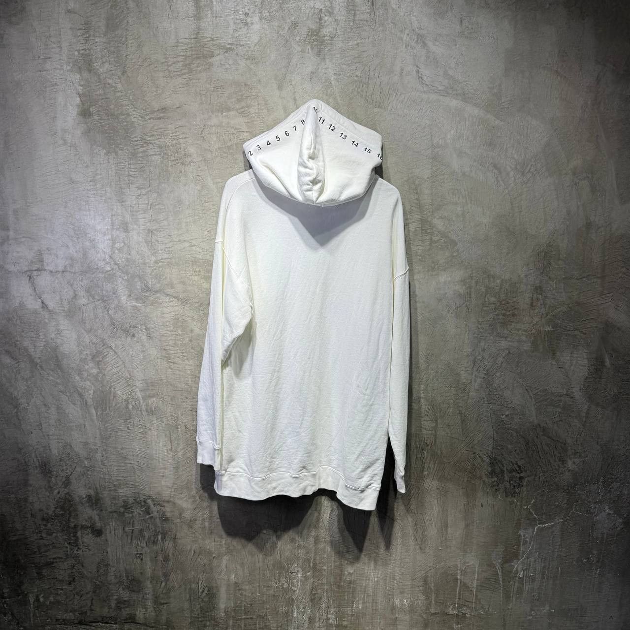 Maison Margiela Maison Margiela Number Hood. Hoodie Size US L / EU 52-54 / 3 - 13 Thumbnail