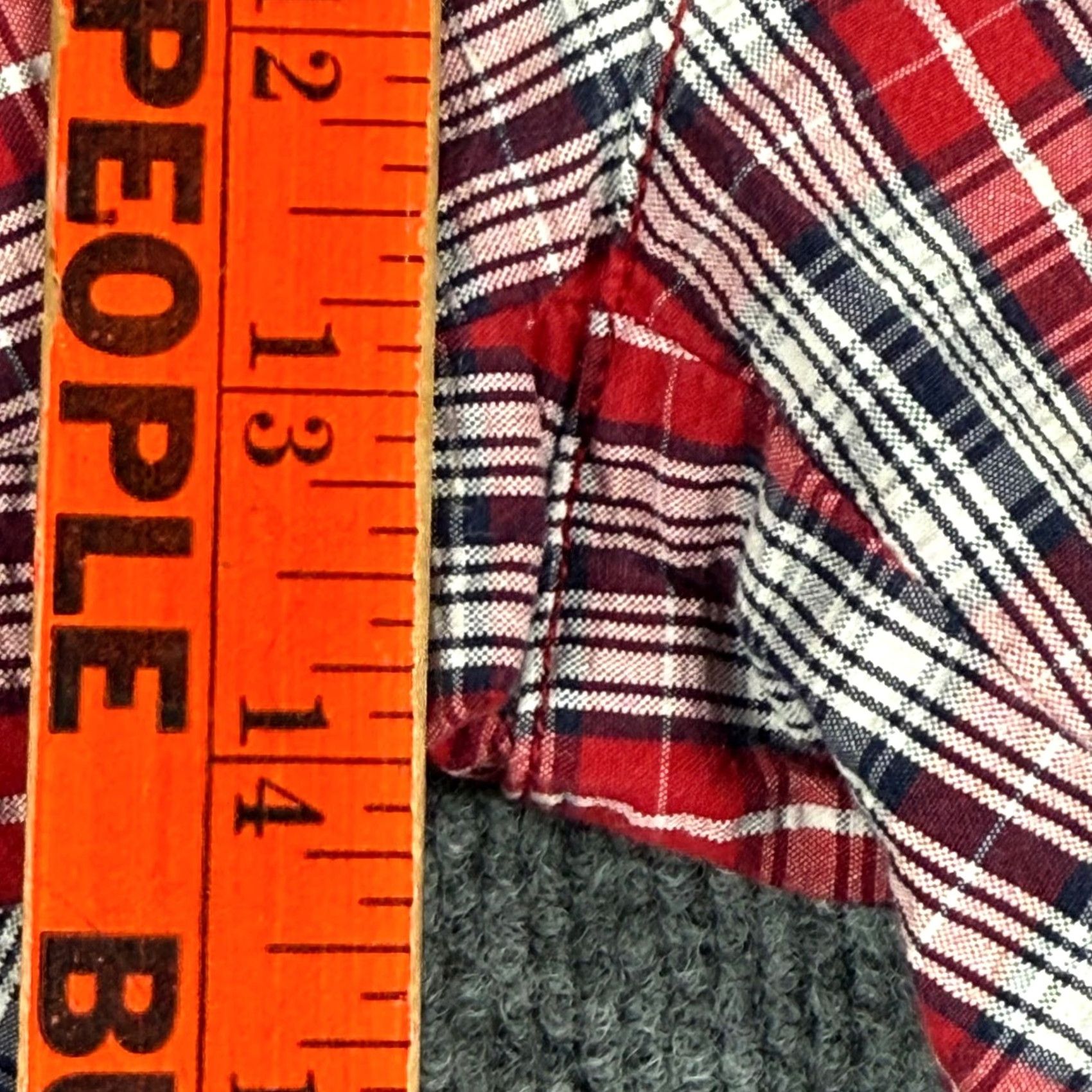 Tommy Hilfiger VINTAGE Tommy Hilfiger Plaid Shorts Mens Chino 34 Red Blue White Preppy USA Casual Summer Vacaton Size US 34 / EU 50 - 7 Thumbnail