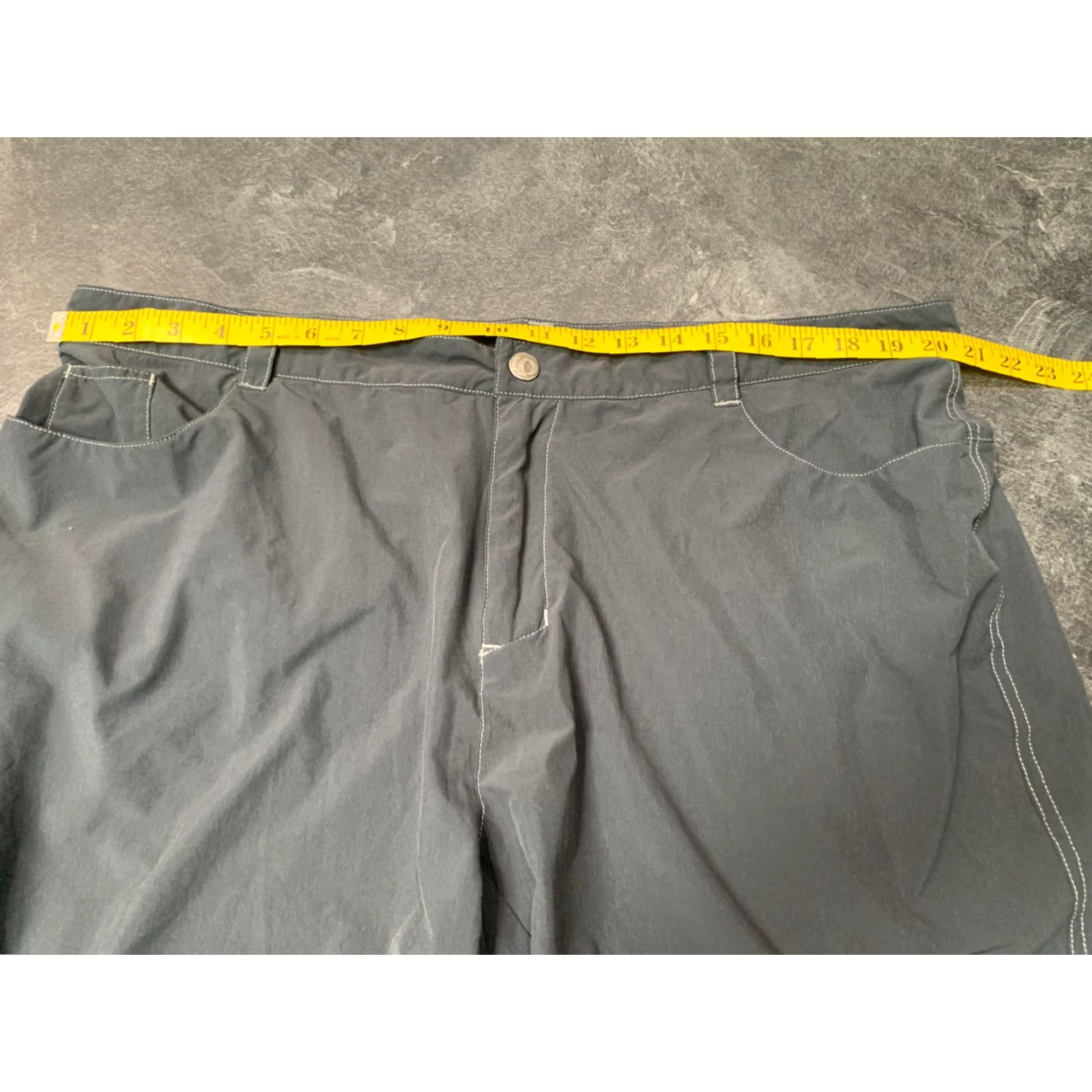 PEARL iZUMi PEARL IZUMI Men's Swim Shorts with Pockets, Charcoal Grey, Size 2XL Size US 39 - 4 Thumbnail