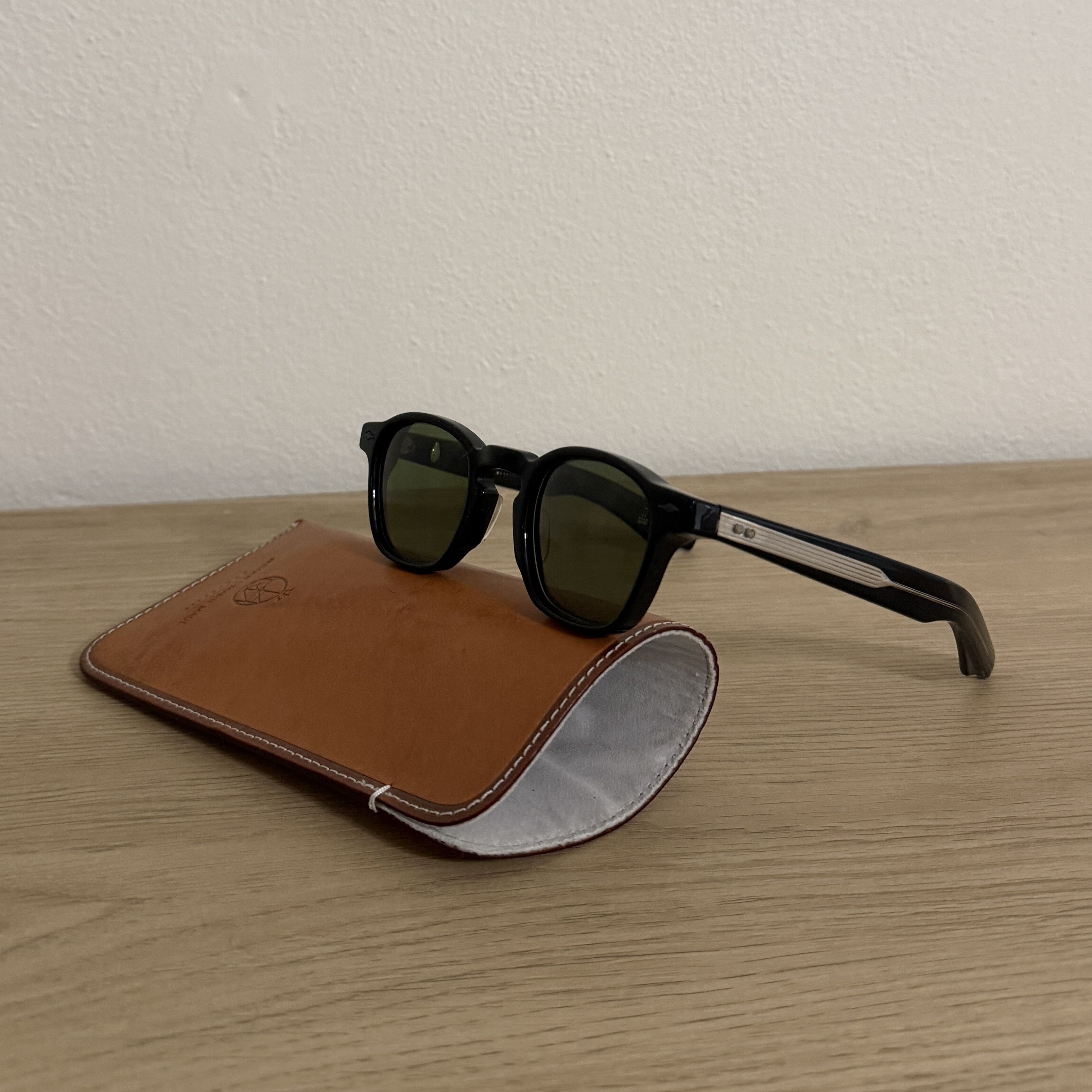 Jacques Marie Mage Jacques Marie Mage Zephirin 44 with clip-on