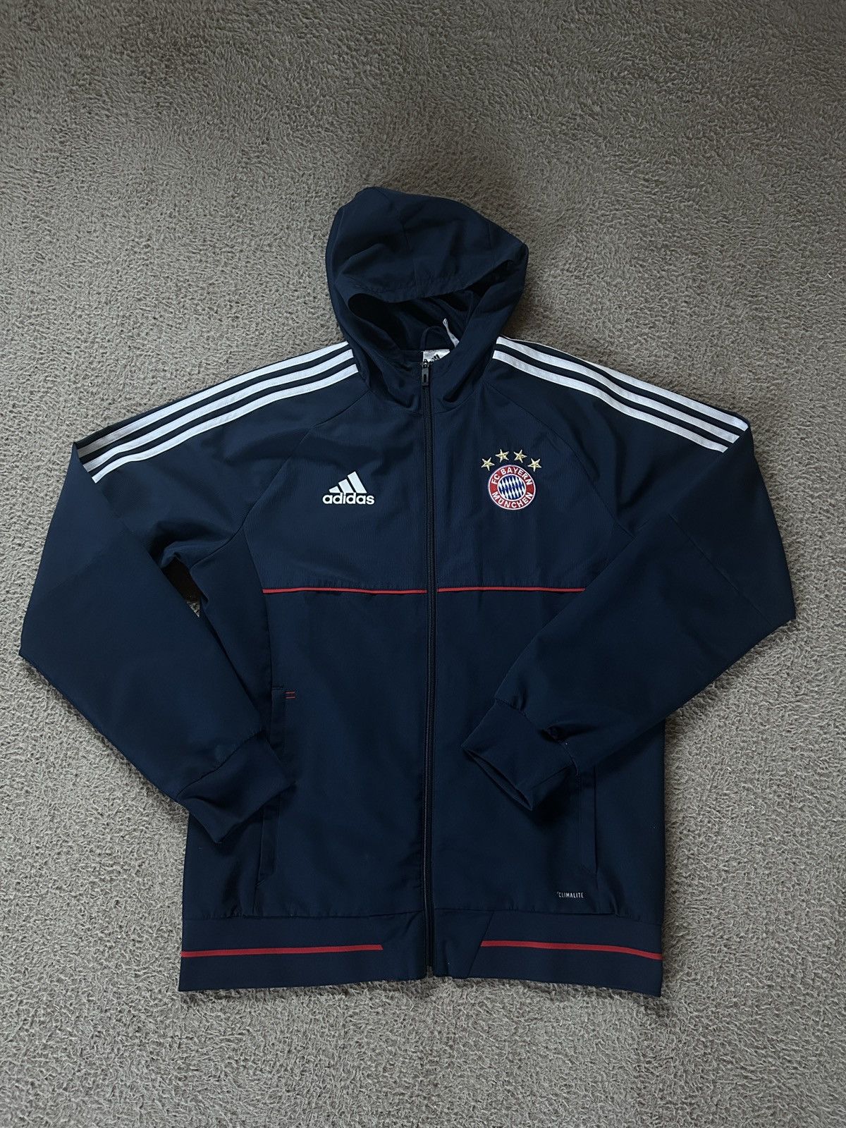 Adidas ⚽ Adidas x FC Bayern München Presentation Jacket • Size M Size US M / EU 48-50 / 2 - 1 Thumbnail