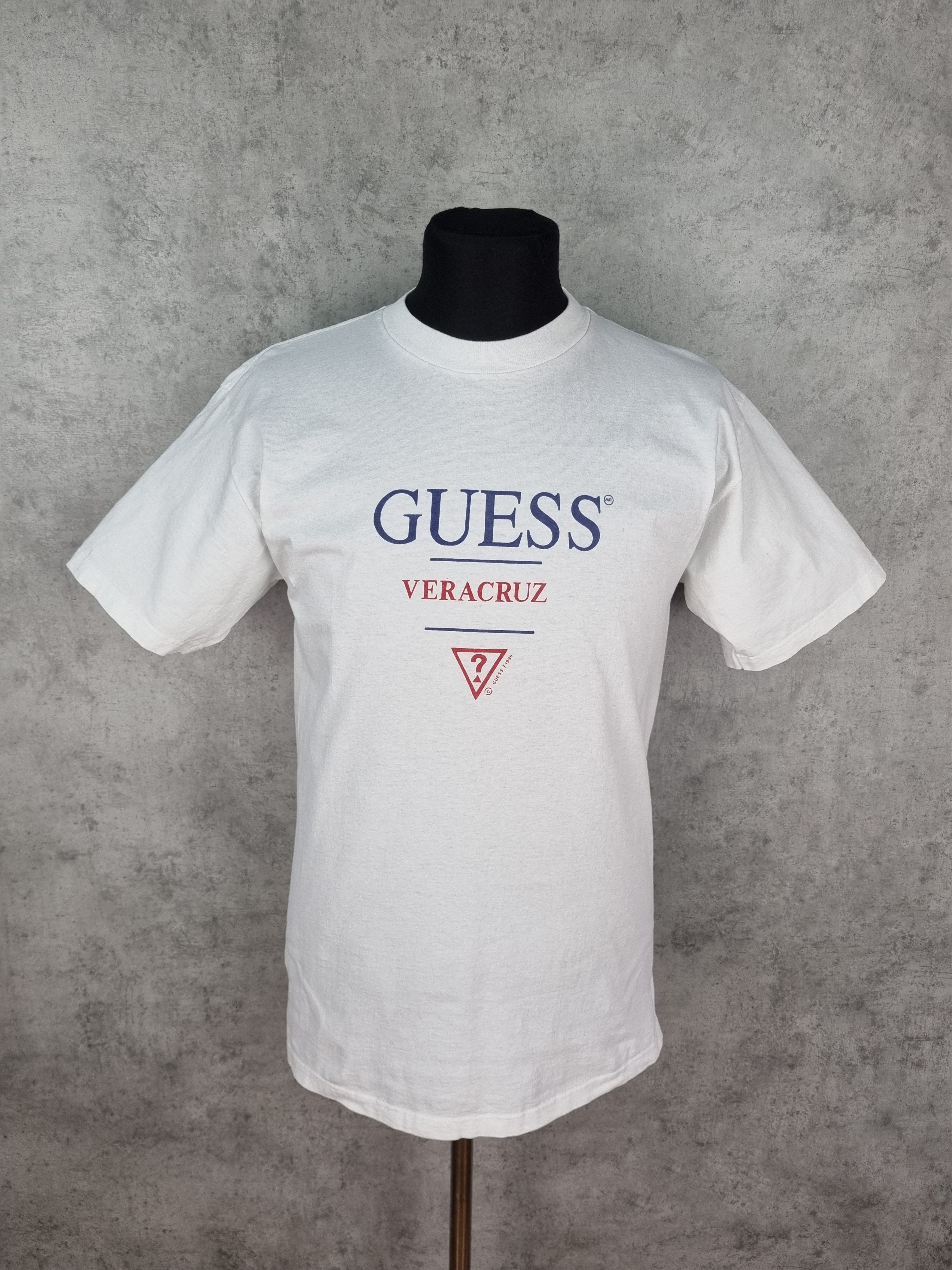 Guess '96 Vintage Guess VeraCruz Tee Shirt made in USA Size US M / EU 48-50 / 2 - 1 Thumbnail