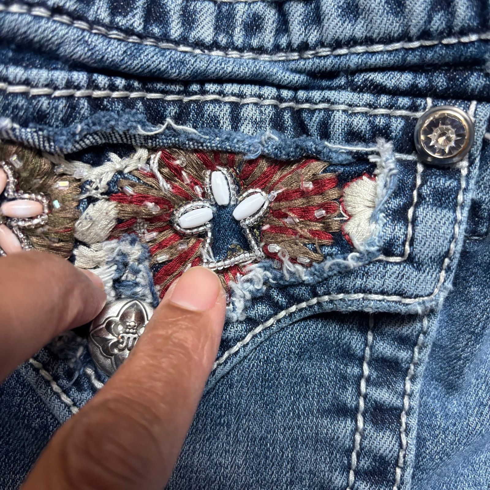 Miss Me Miss Me Studded Embellished Jeans Distress Signature Bootcut Size 30" / US 8 / IT 44 - 5 Thumbnail