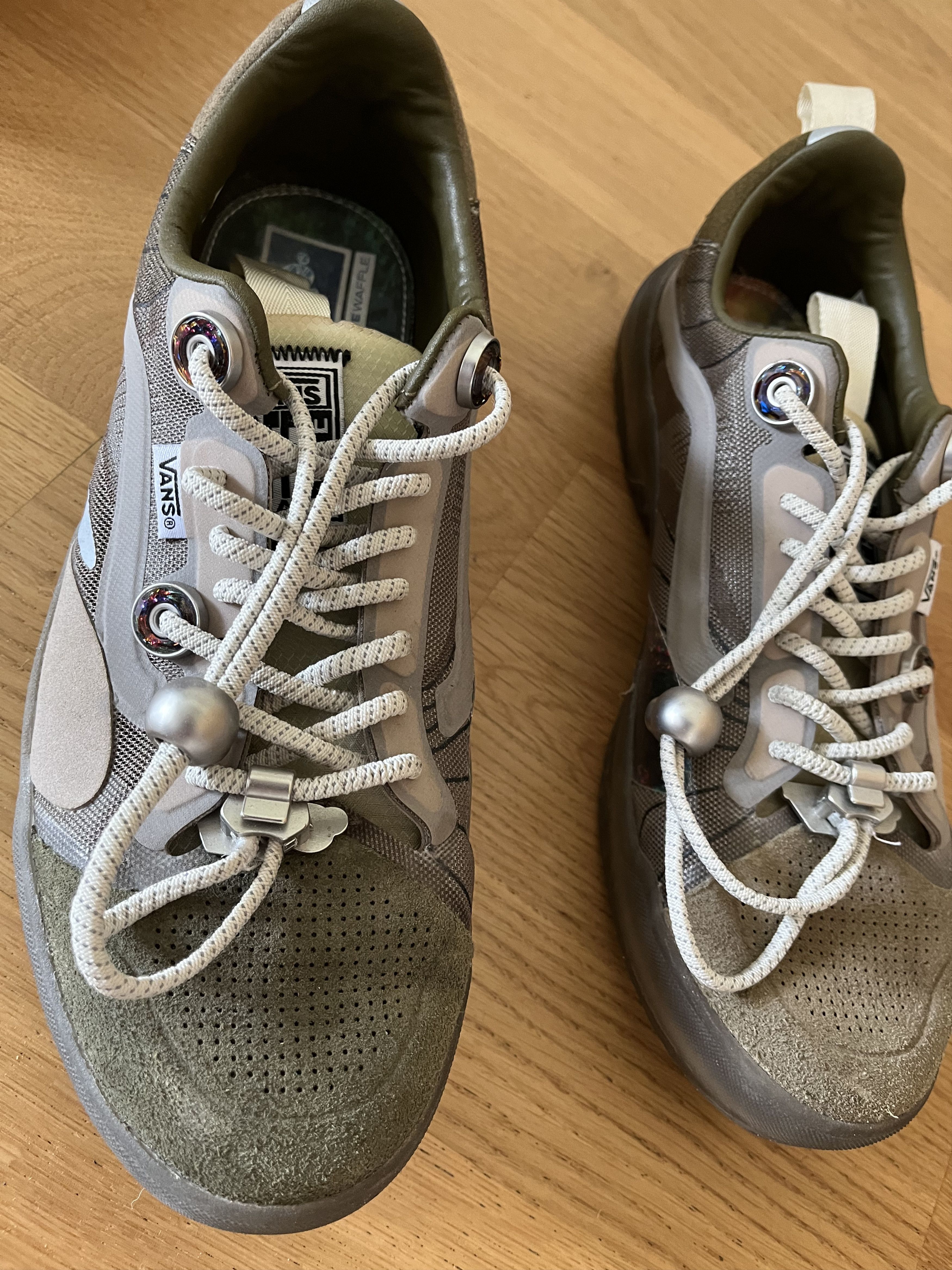 Advisory Board Crystals × Vans Vans x Advisory Board Crystals EVDNT EXT ULTI - Size 42 EUR Size US 9 / EU 42 - 1 Thumbnail
