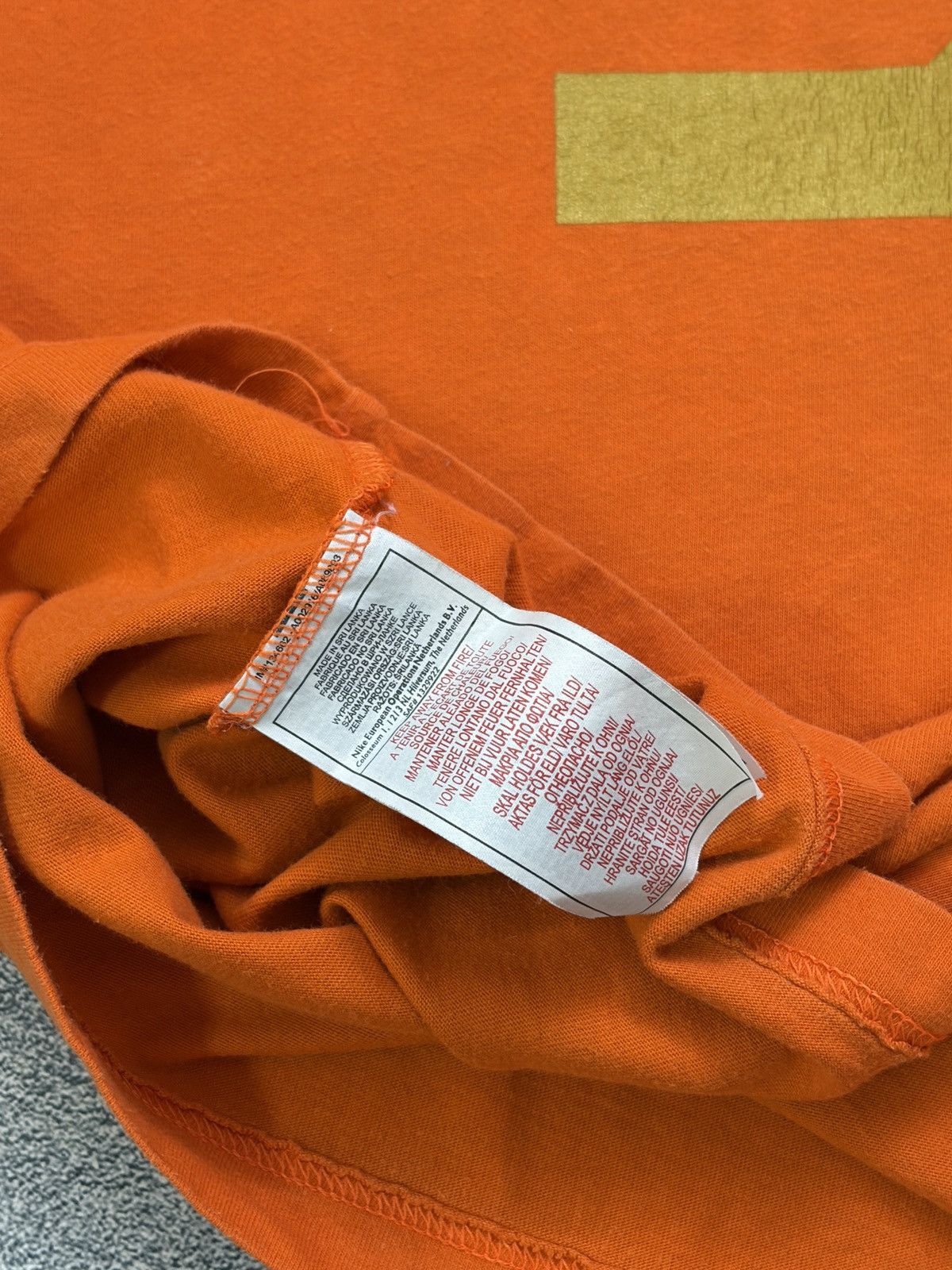 Nike Vintage Nike 2006 Netherlands V. Nistelrooy Orange T-Shirt L Size US L / EU 52-54 / 3 - 12 Thumbnail