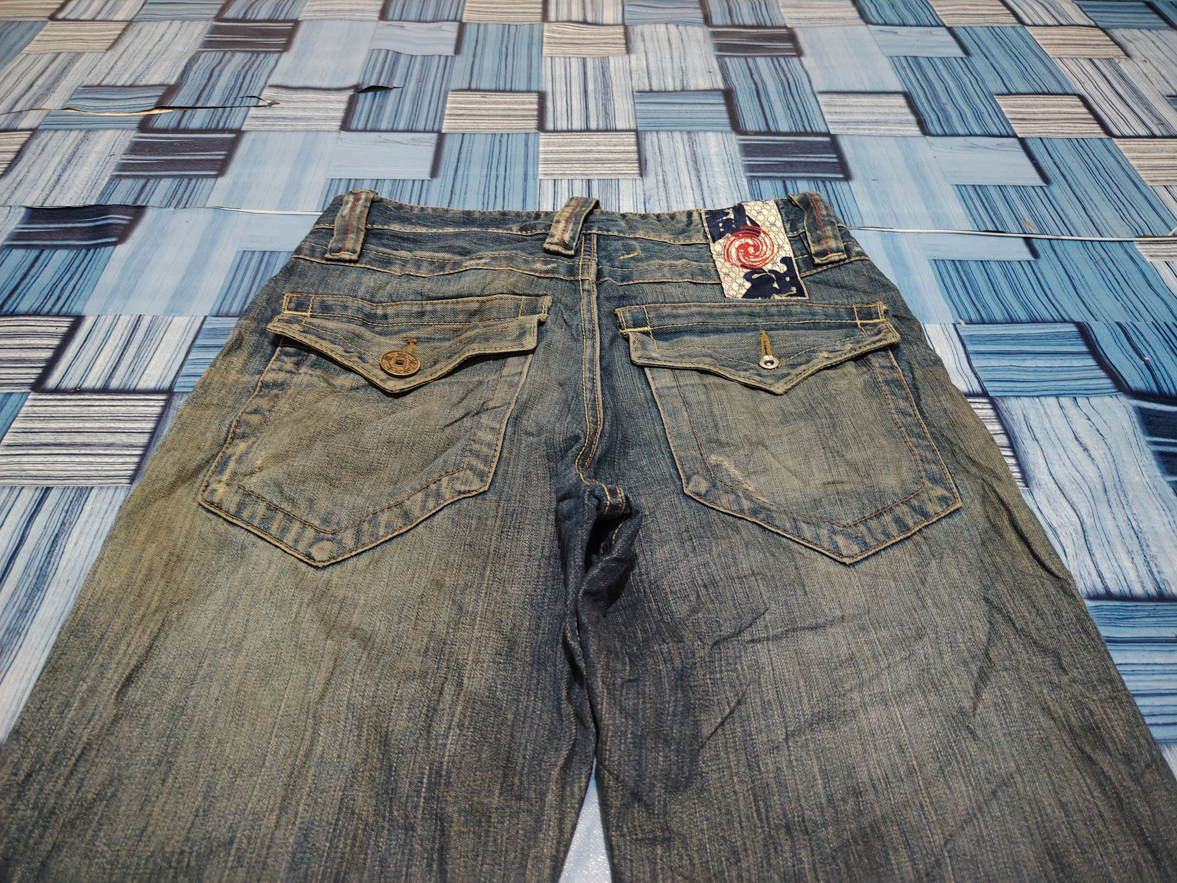 The GV Gallery Japanese Blue Way Distressed Jeans Size US 31 - 14 Thumbnail