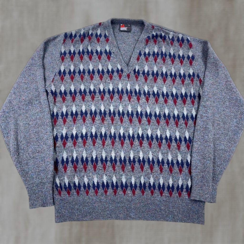 Vintage VINTAGE Grandpa Sweater Men Large Gray Red V Neck Knit 80s 90s Diamond Golf Size US L / EU 52-54 / 3 - 1 Thumbnail