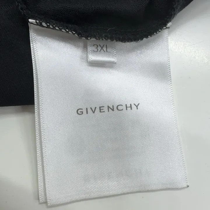 Givenchy Givenchy Givenchy SS21 Black Logo TShirt for Men -2507 Size US XXL / EU 58 / 5 - 4 Thumbnail
