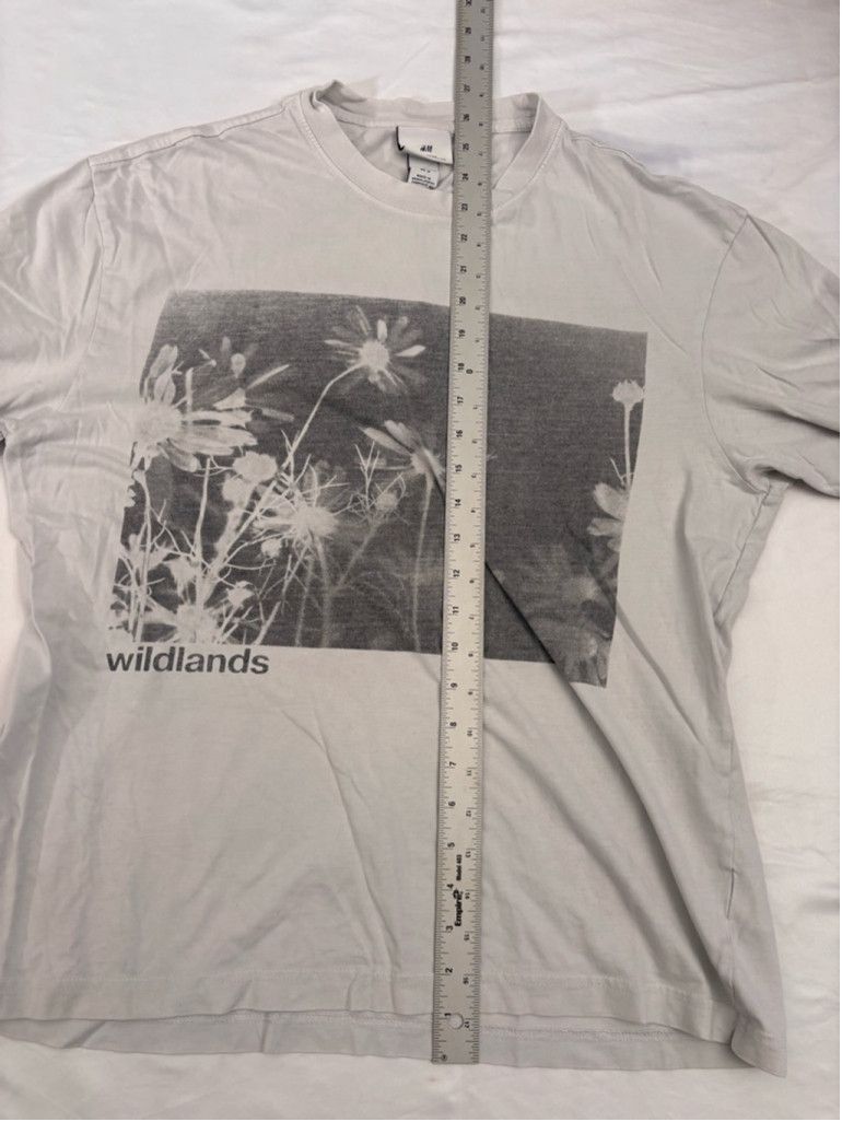 H&M Men's H&M Graphic T-Shirt Size M White Size US M / EU 48-50 / 2 - 4 Thumbnail