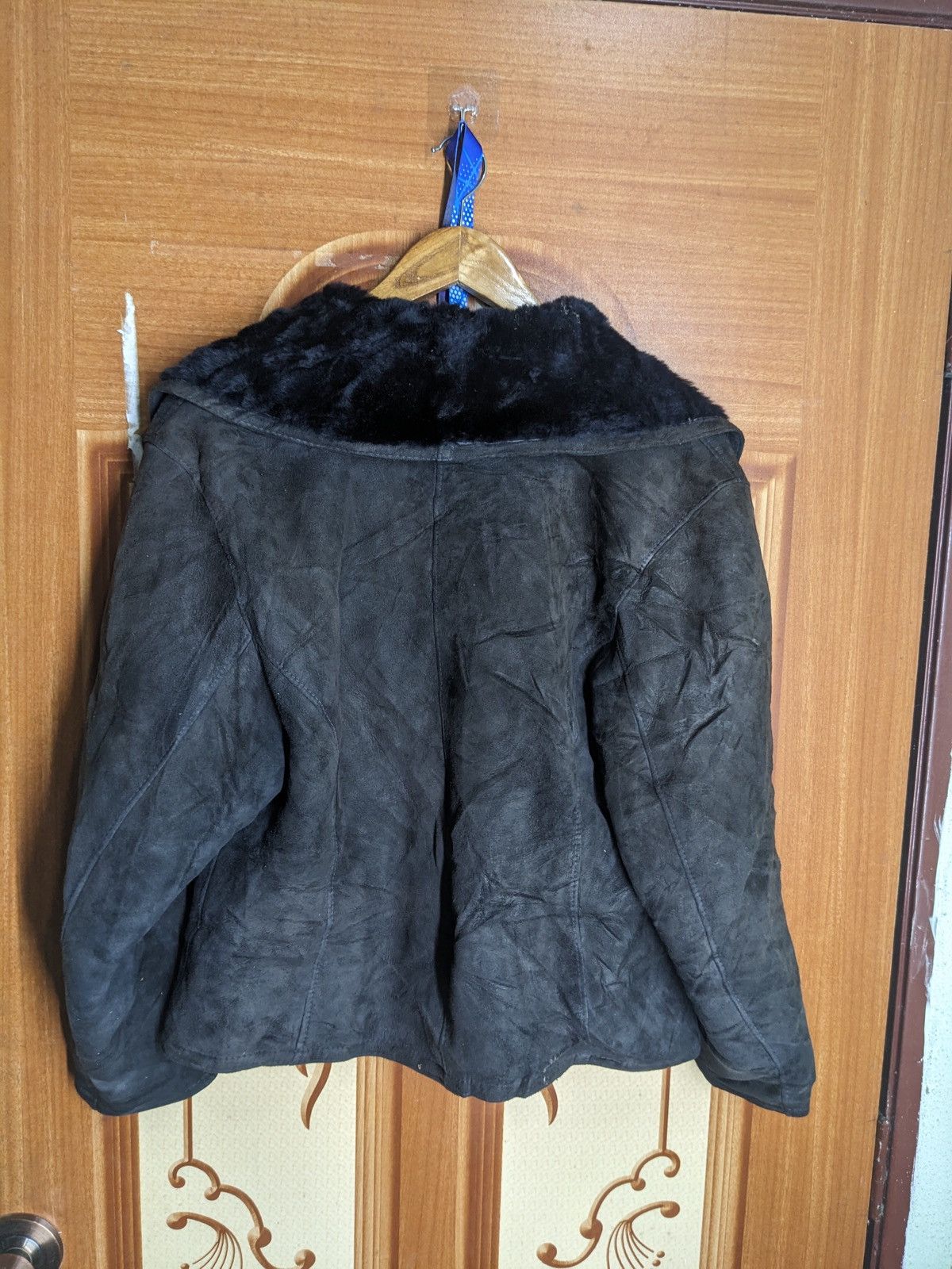 Vintage LAMBSKIN FUR JACKET MADE IN ENGLAND Size M / US 6-8 / IT 42-44 - 2 Thumbnail