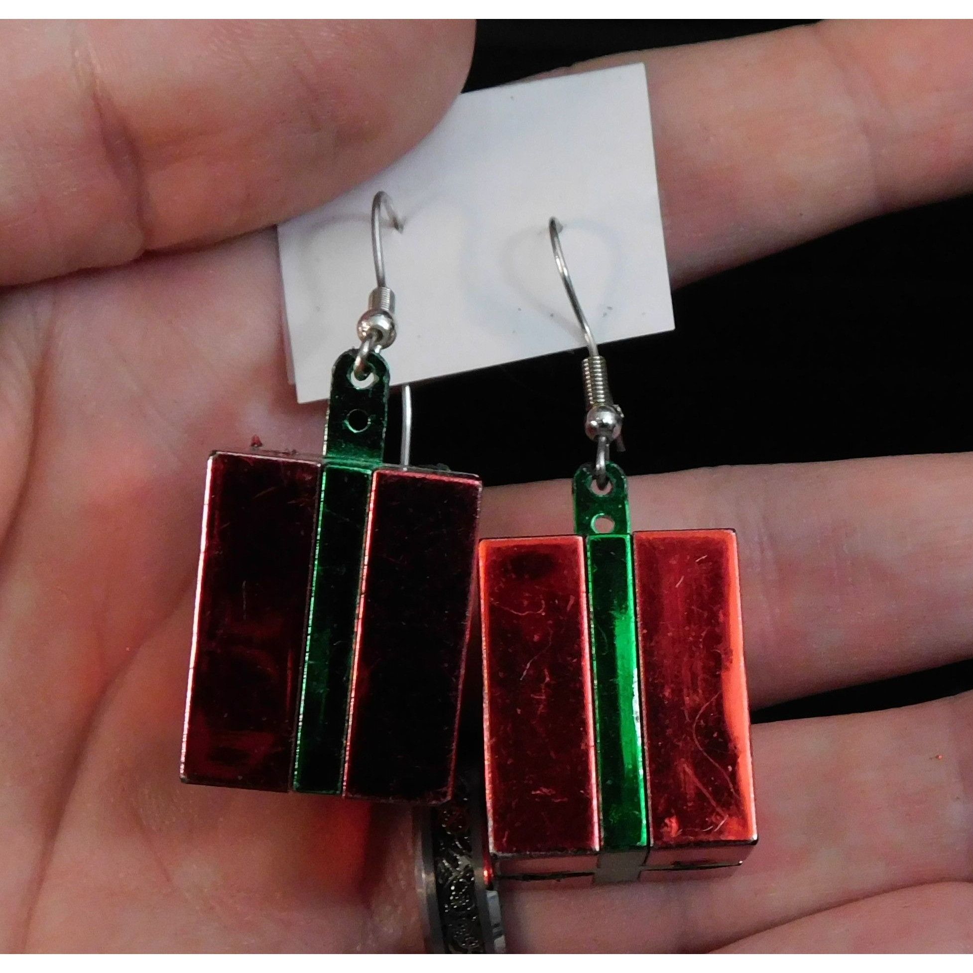 Other Red And Green Christmas Present Metallic Dangle Earrings Size ONE SIZE - 1 Thumbnail