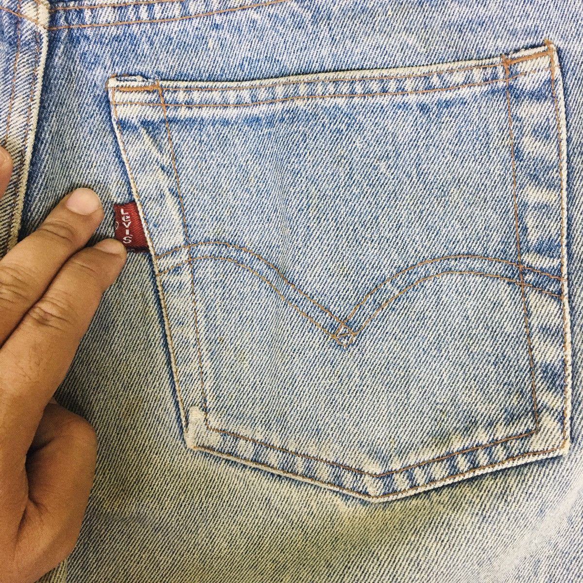 Levi's Vintage Clothing Vintage Levi’s 501 Distress Size US 33 - 8 Thumbnail