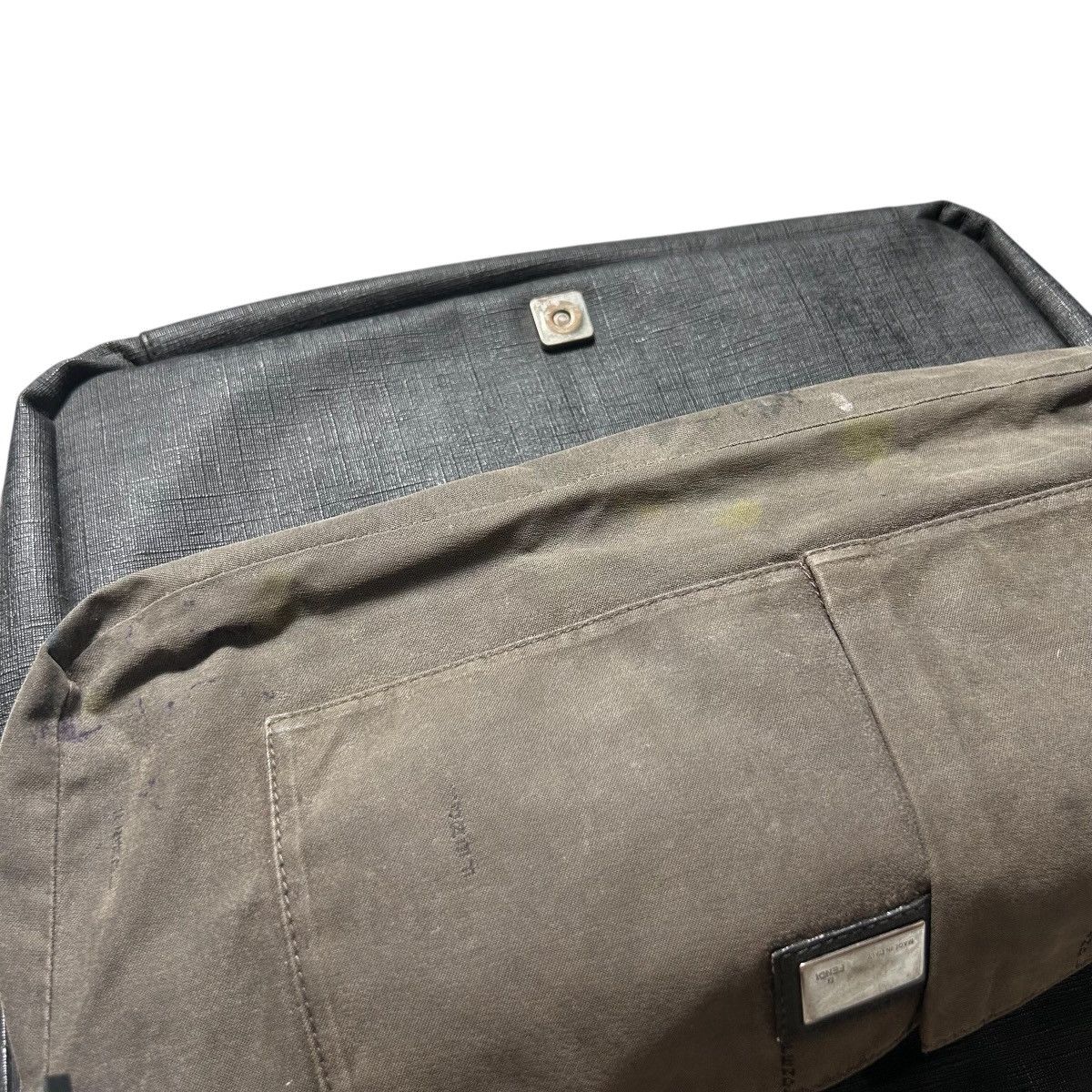 Fendi Fendi Monogram Leather Messenger Bag Size ONE SIZE - 11 Thumbnail