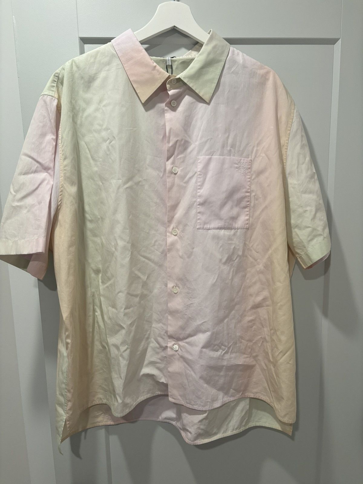 Fading pinstripe soft pink